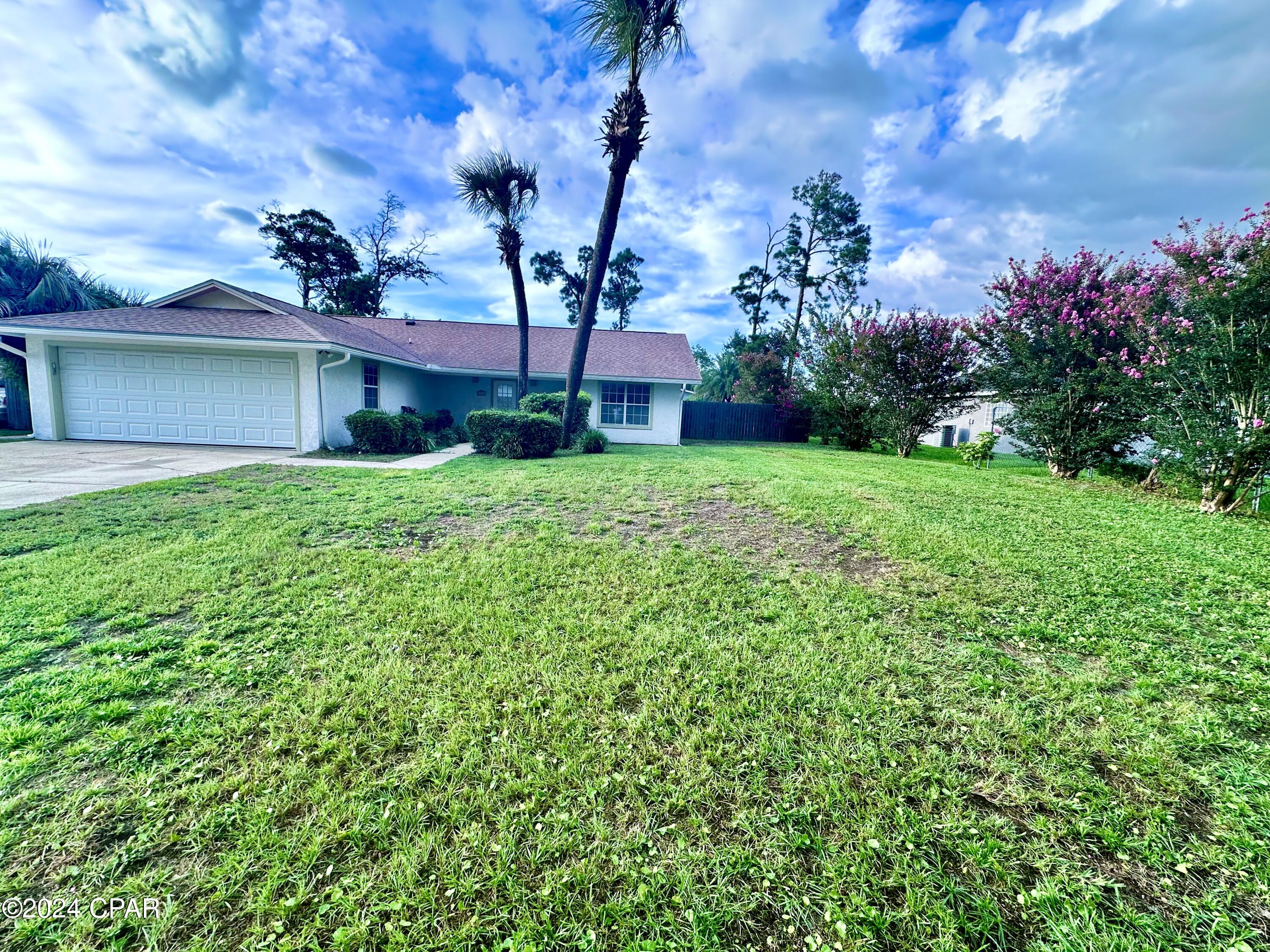 1859 Airport Cir Circle