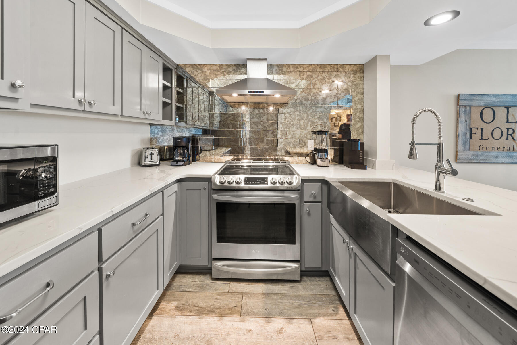 6905 Thomas Drive 604