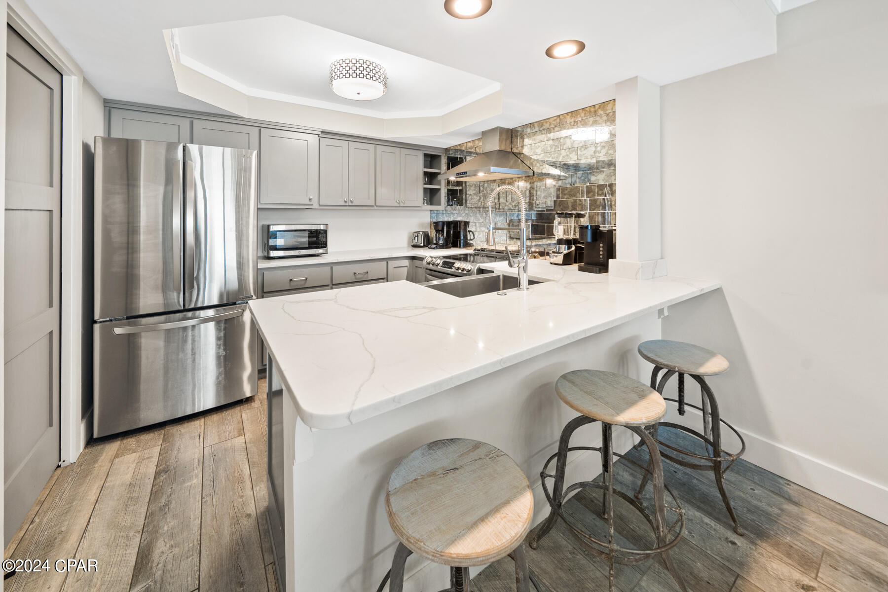 6905 Thomas Drive 604