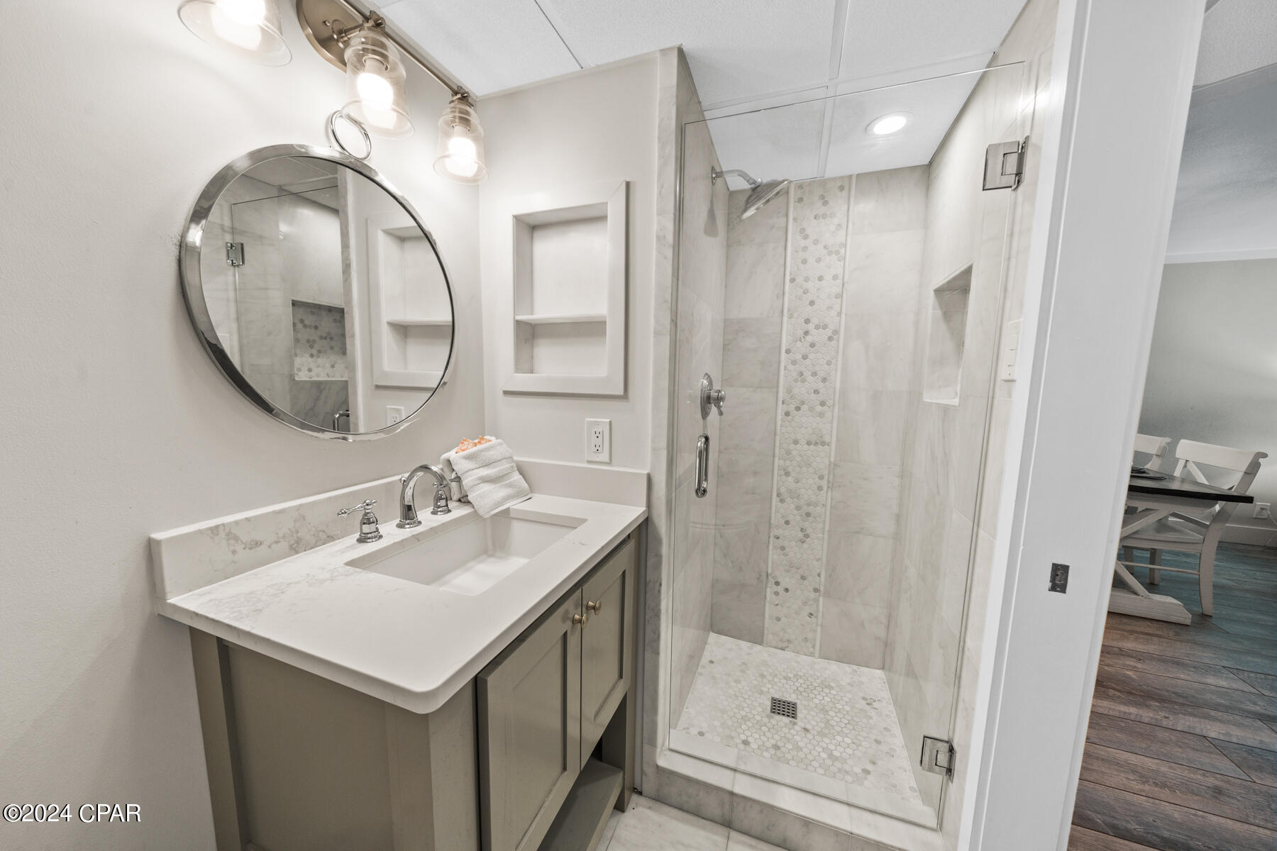 6905 Thomas Drive 604