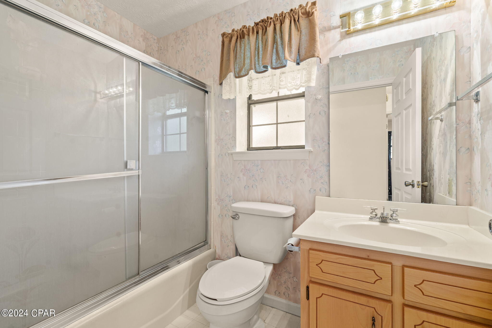 7621 County Road 381