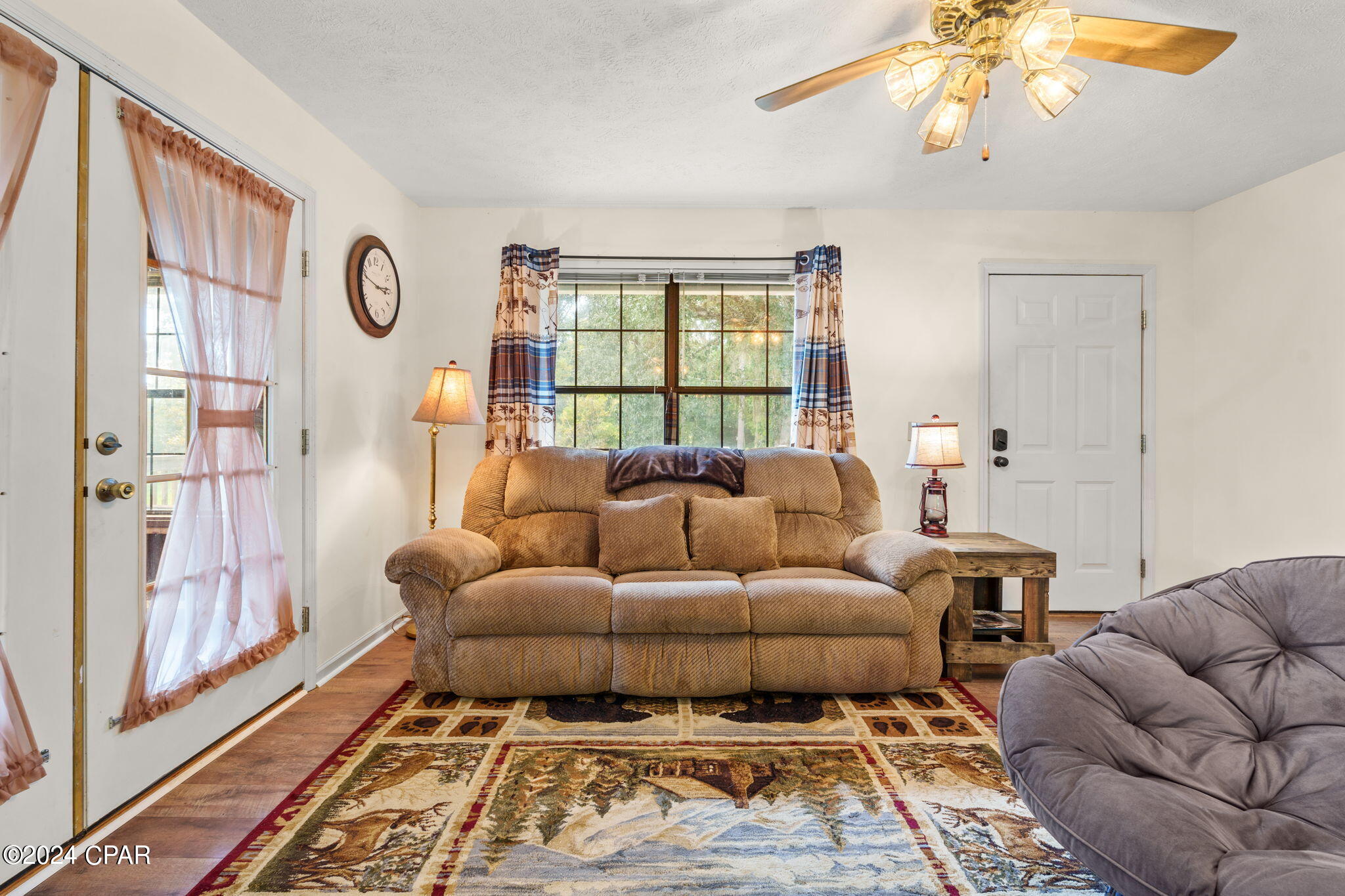7621 County Road 381