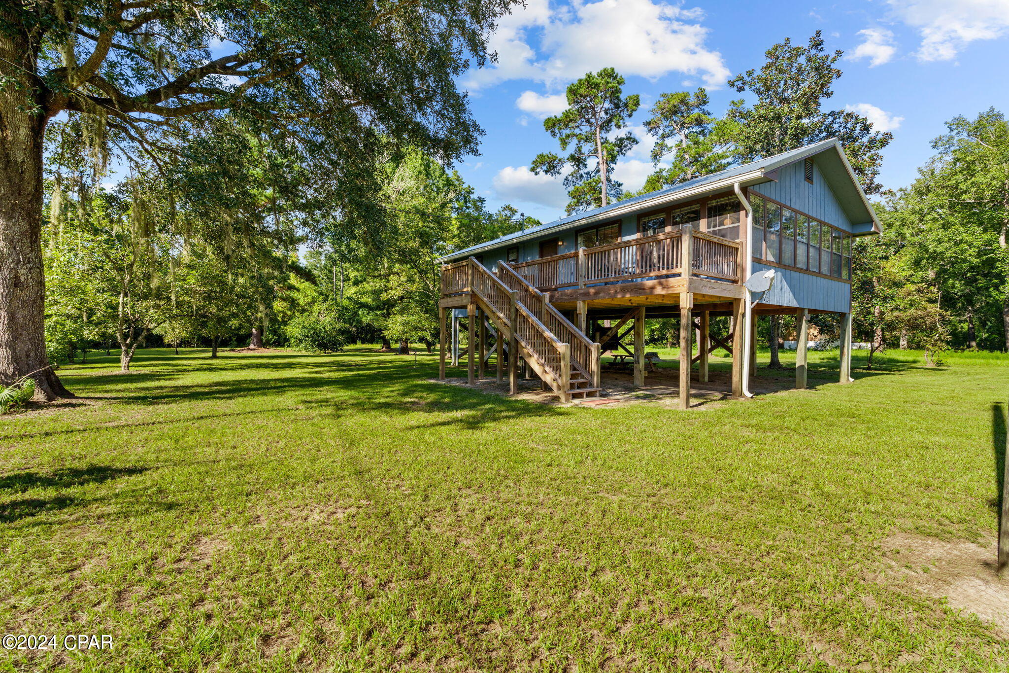 7621 County Road 381