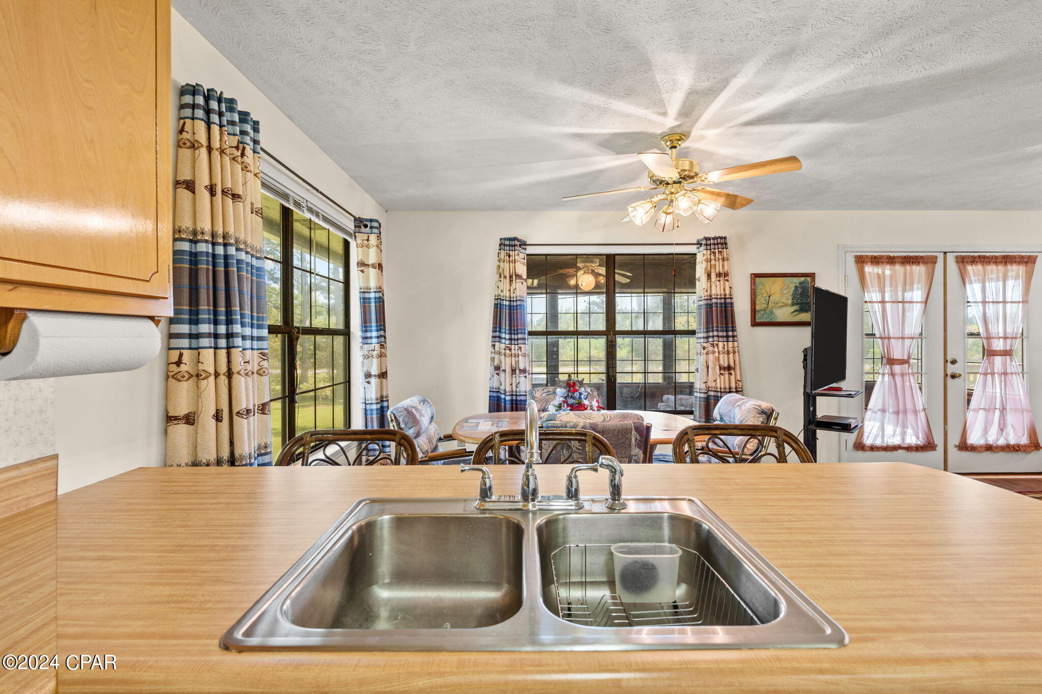 7621 County Road 381