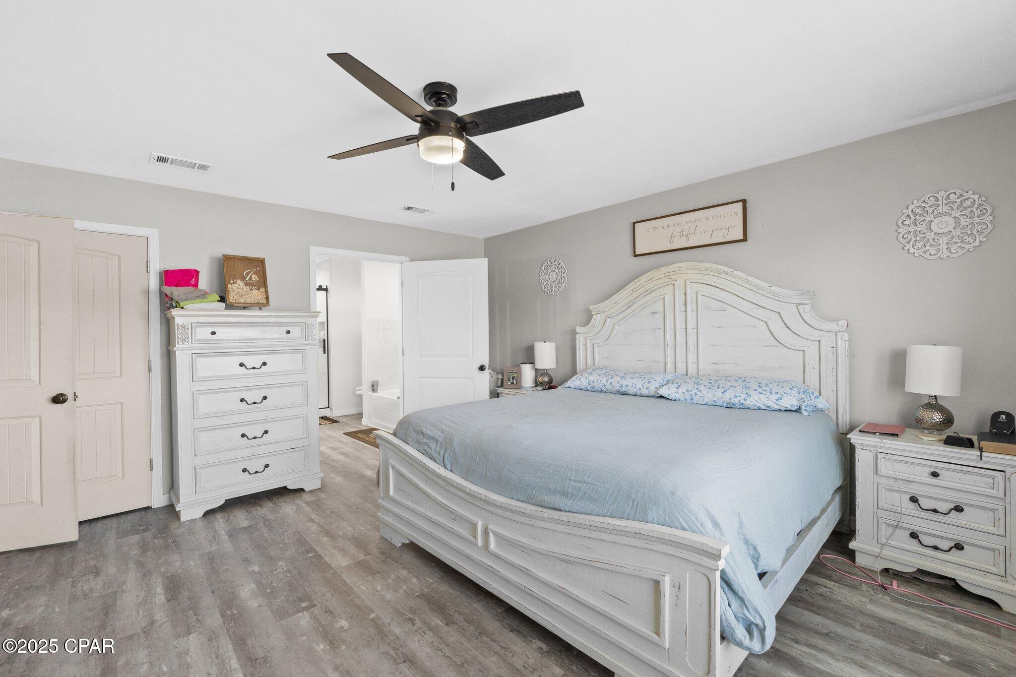 520 Lakepointe Dr Drive