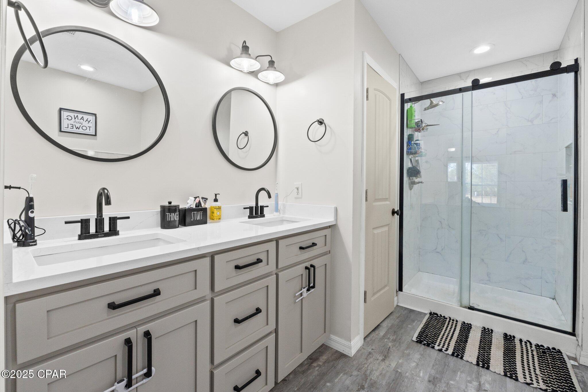 520 Lakepointe Dr Drive