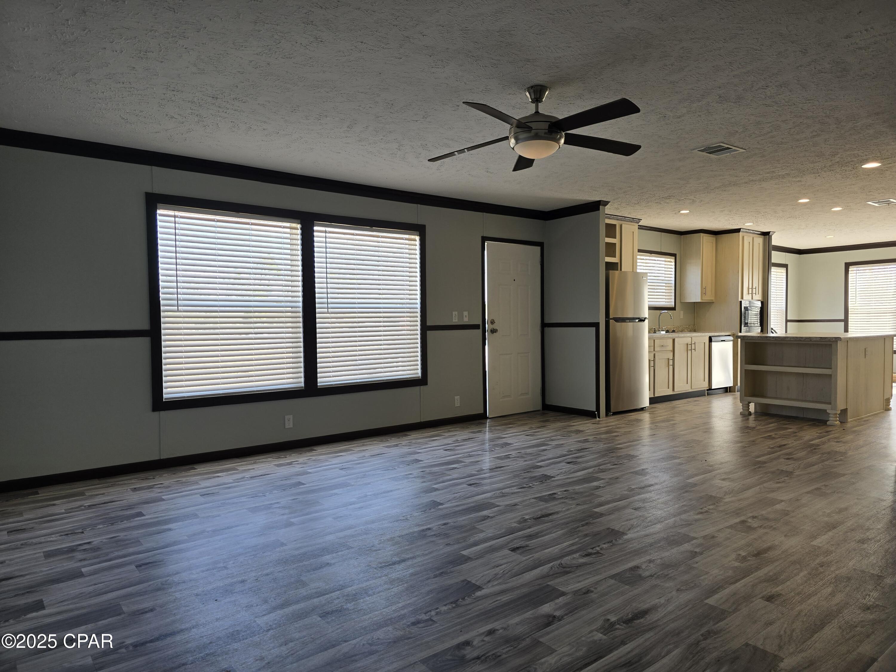 8913 Firebird Lane