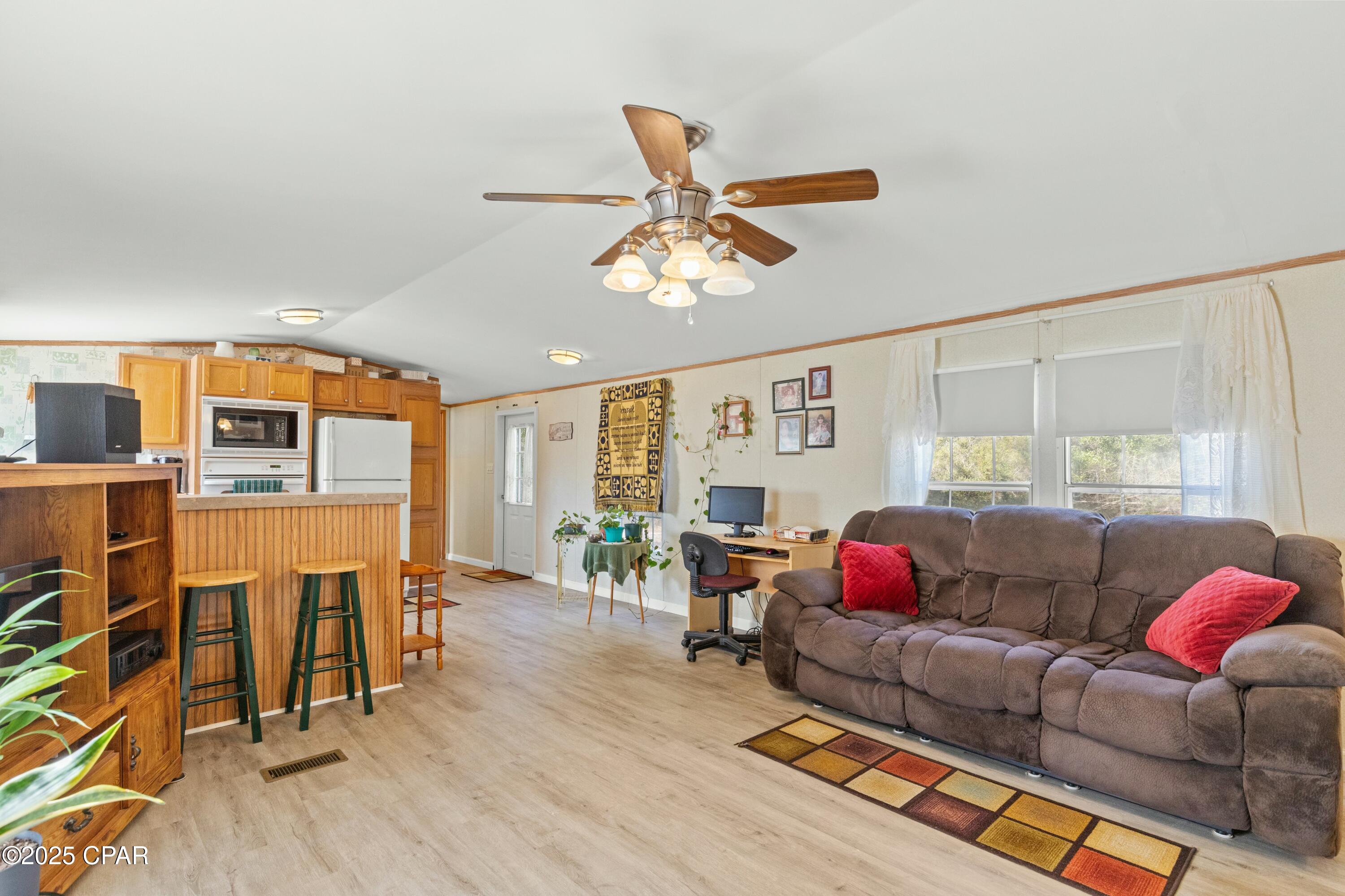 9117 Oakridge Lane