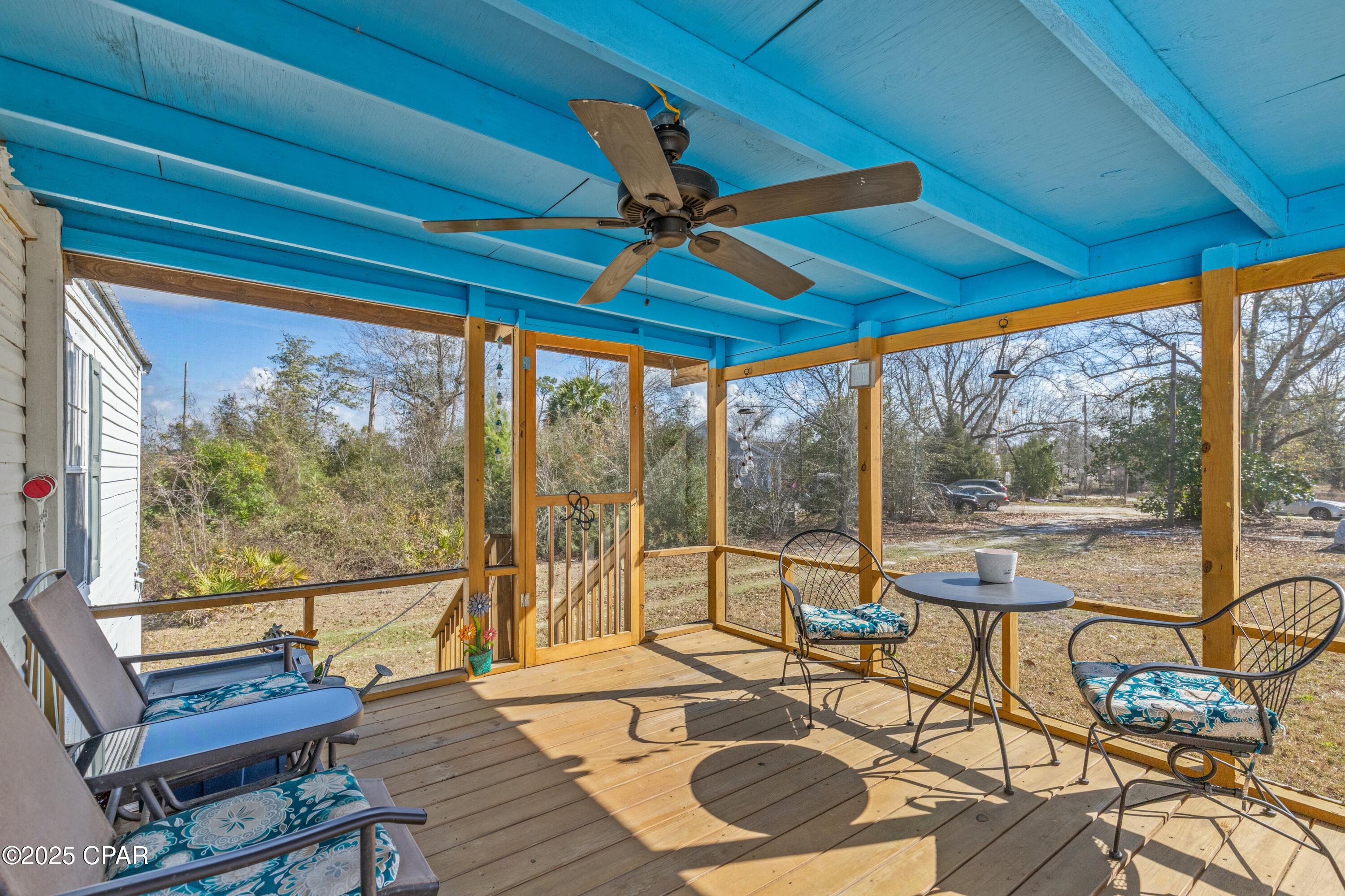 9117 Oakridge Lane