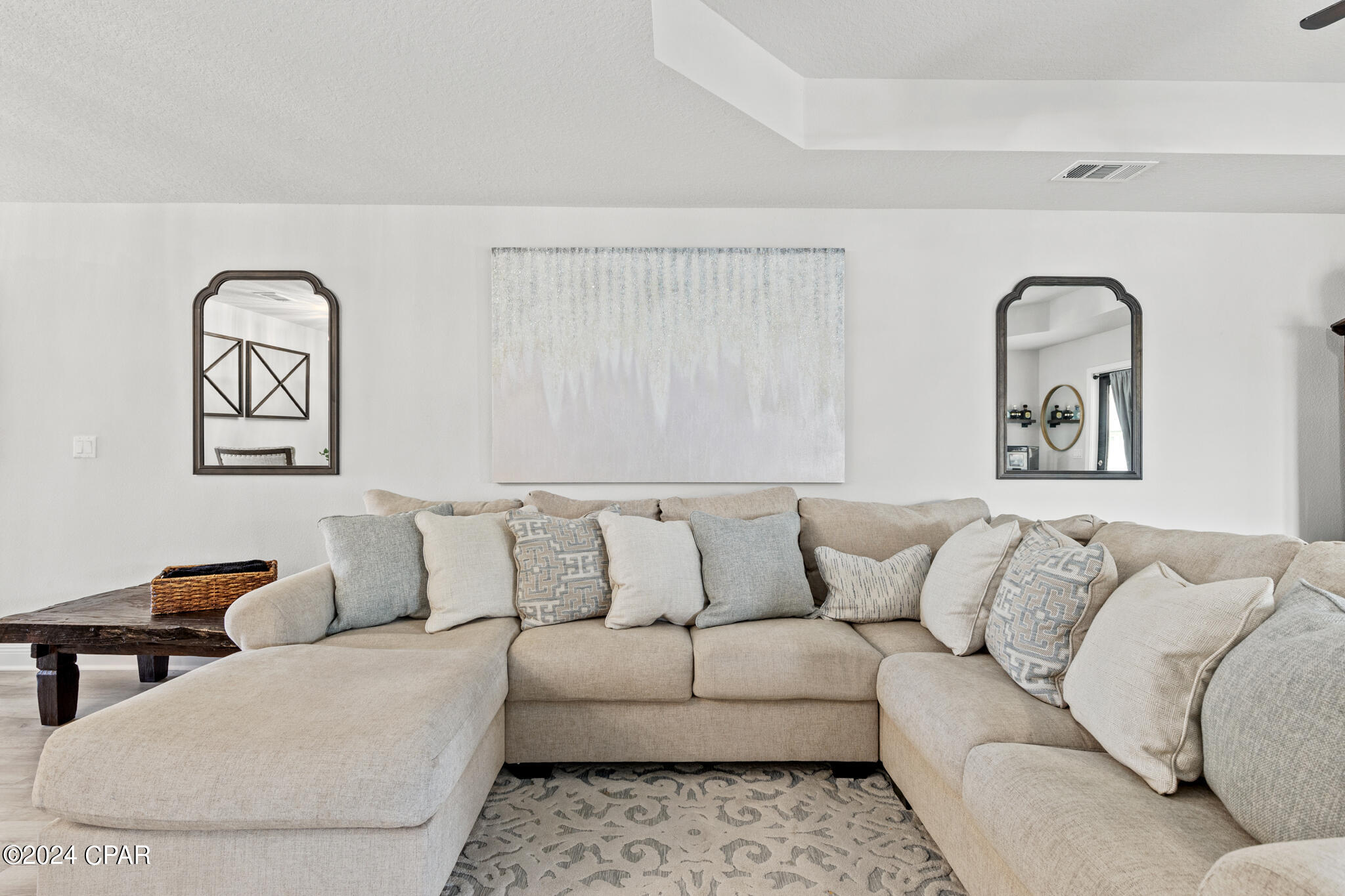 3872 Sandpine Way