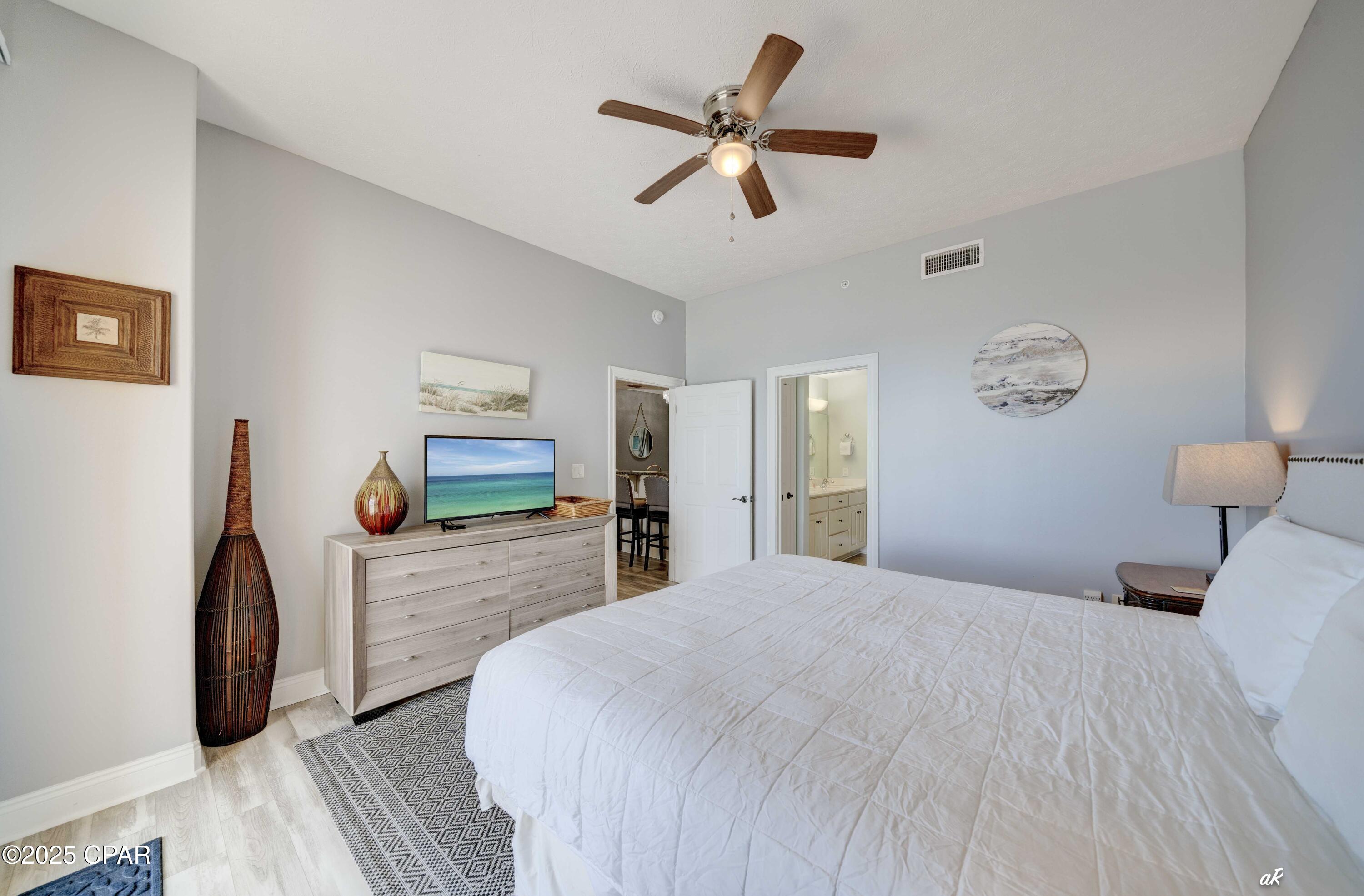 5004 Thomas Drive, 408