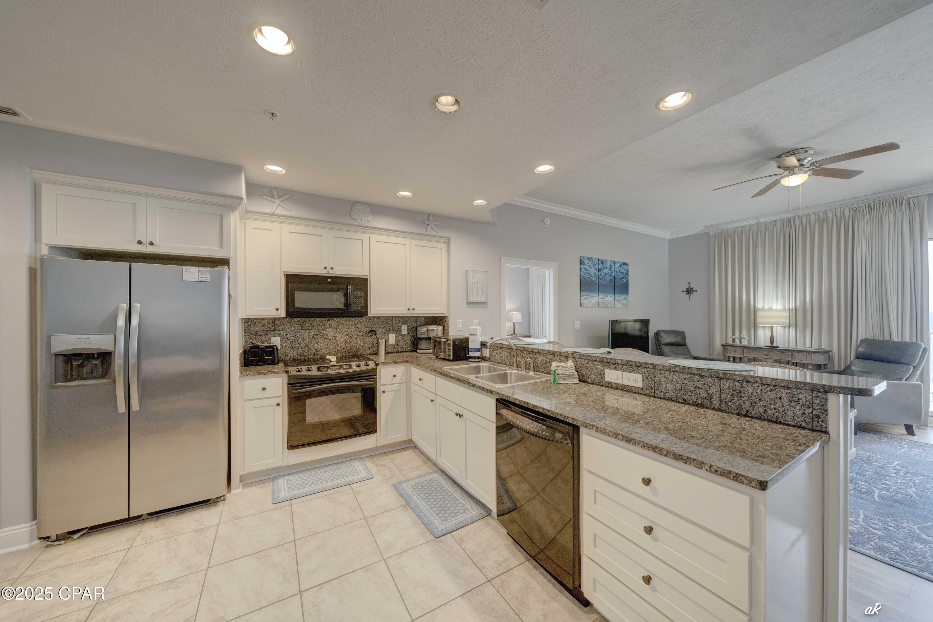 5004 Thomas Drive, 408