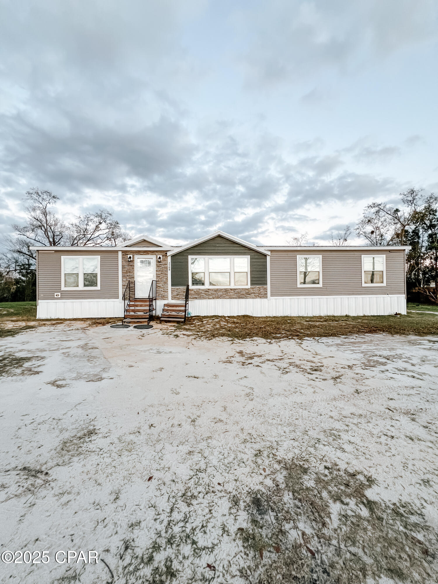 7768 Highway 2301