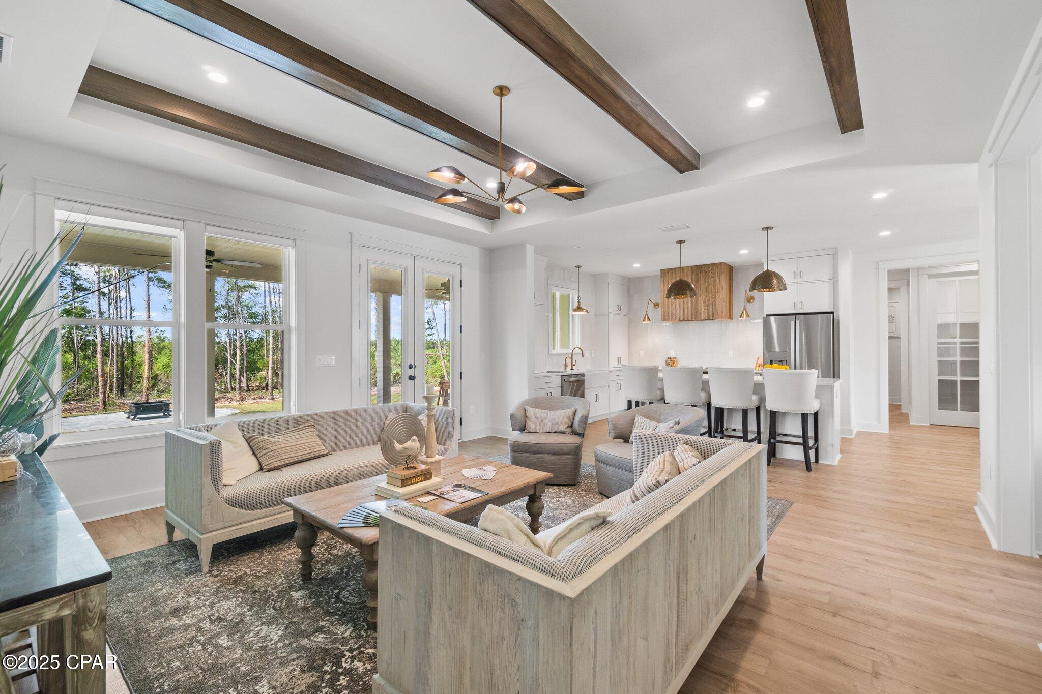 1709 White Western Lake Lane