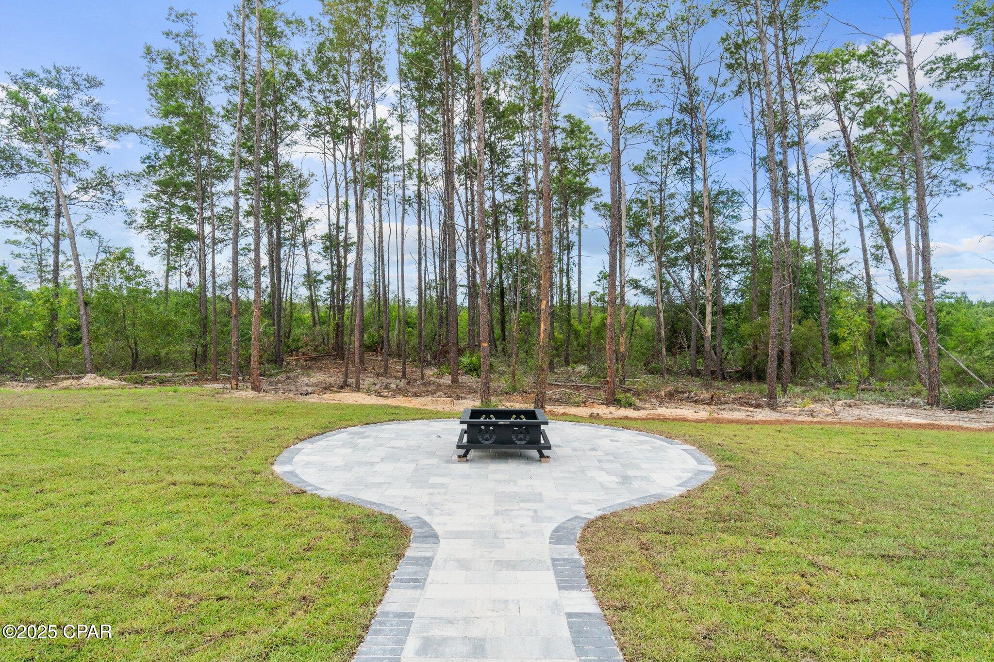 1709 White Western Lake Lane