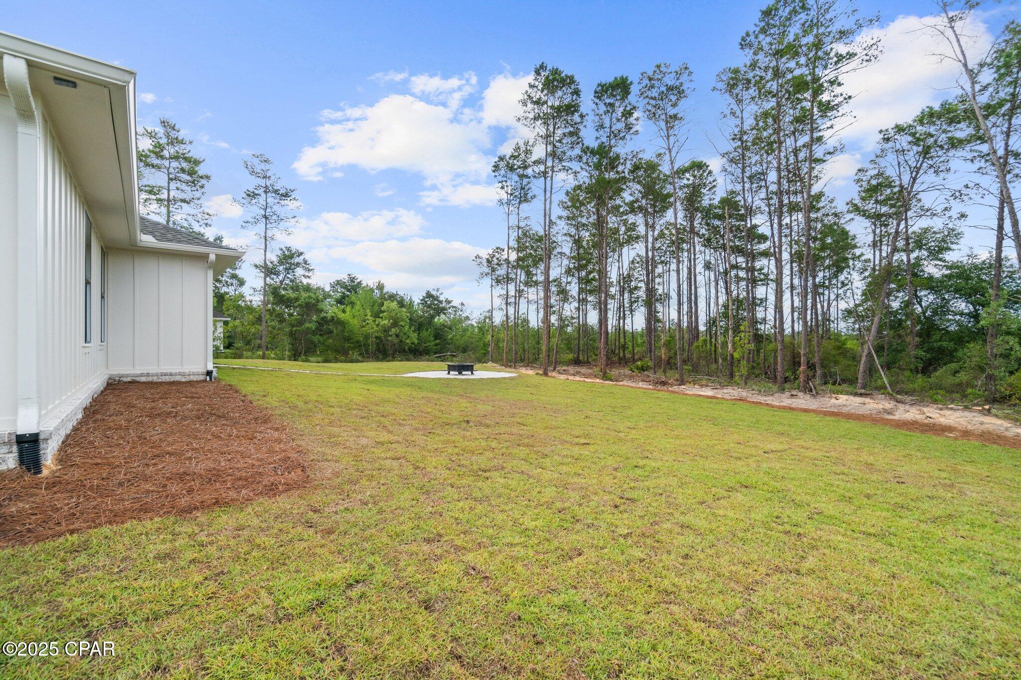 1709 White Western Lake Lane