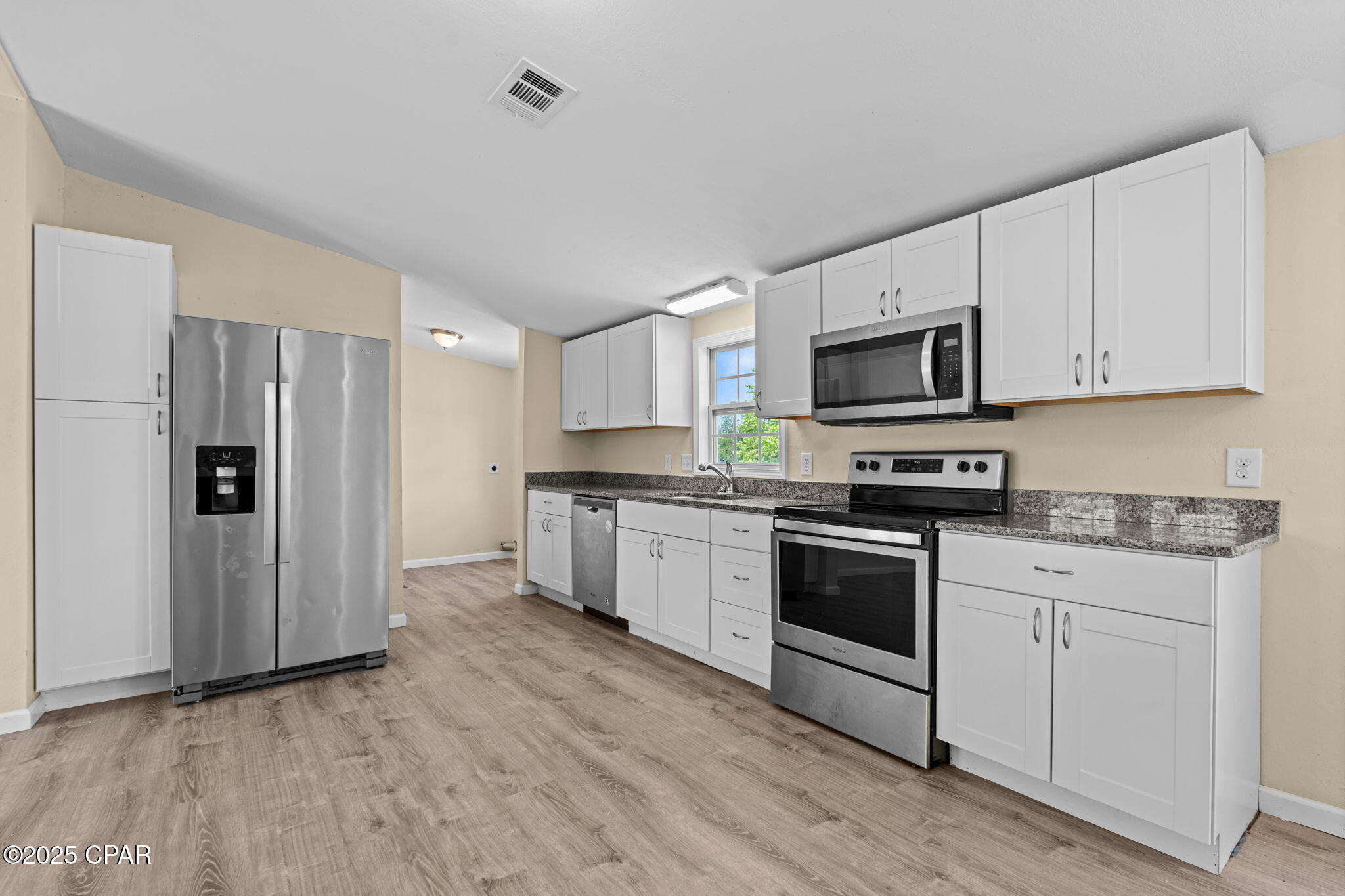 6109 Shannon Circle