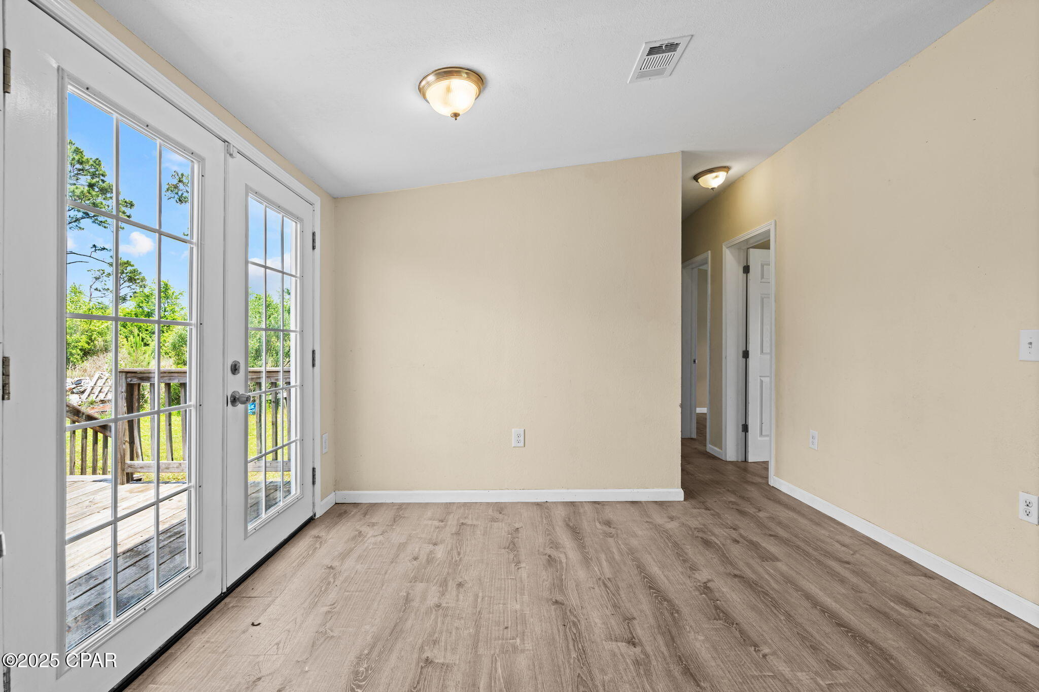 6109 Shannon Circle