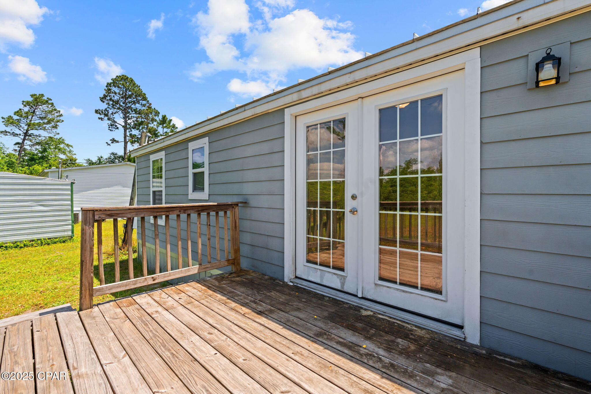 6109 Shannon Circle