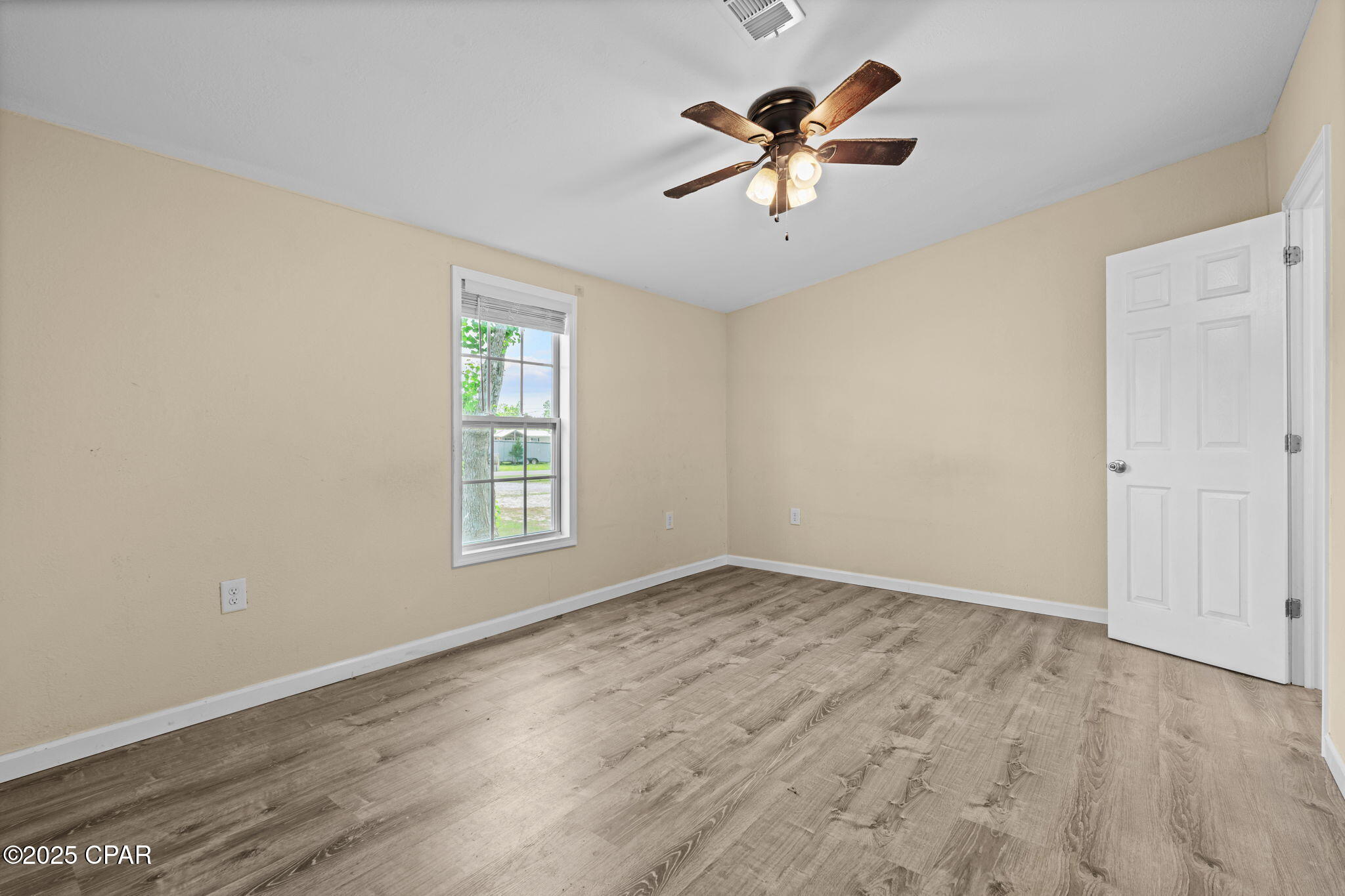 6109 Shannon Circle