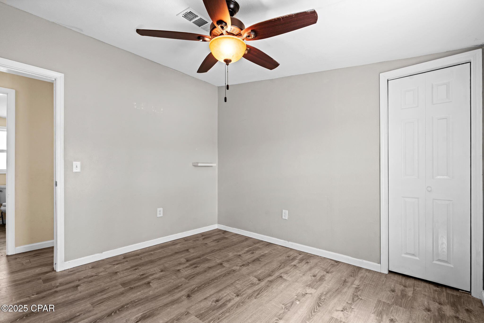 6109 Shannon Circle