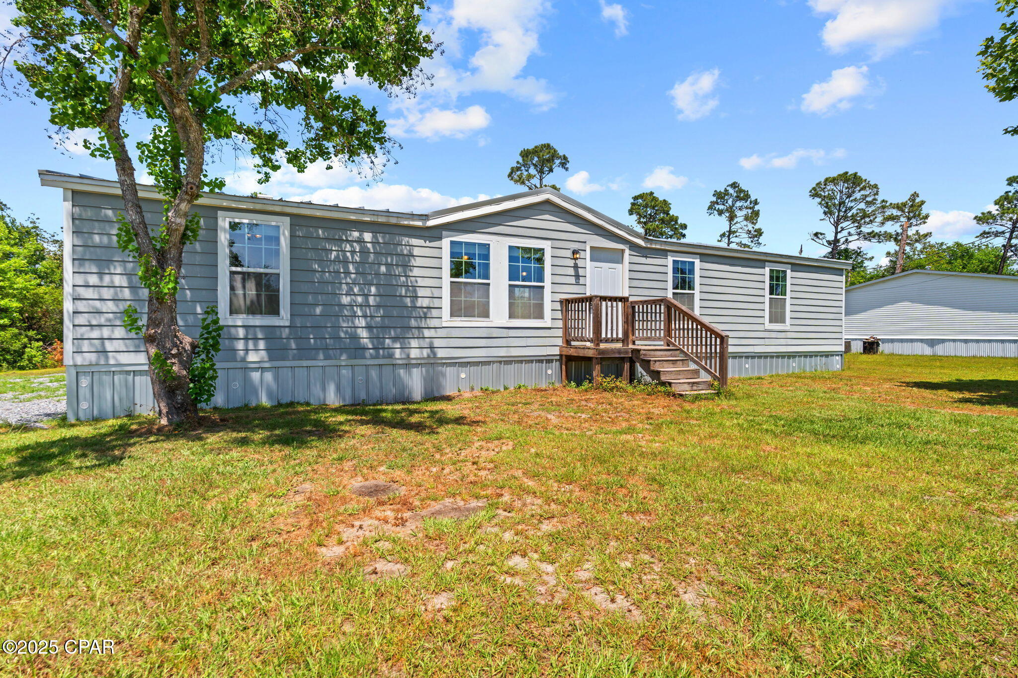 6109 Shannon Circle