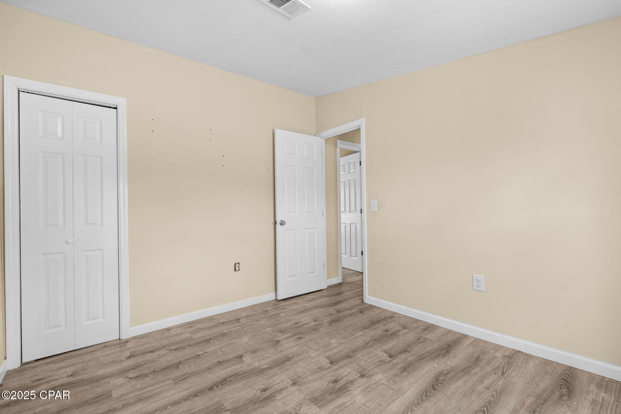 6109 Shannon Circle
