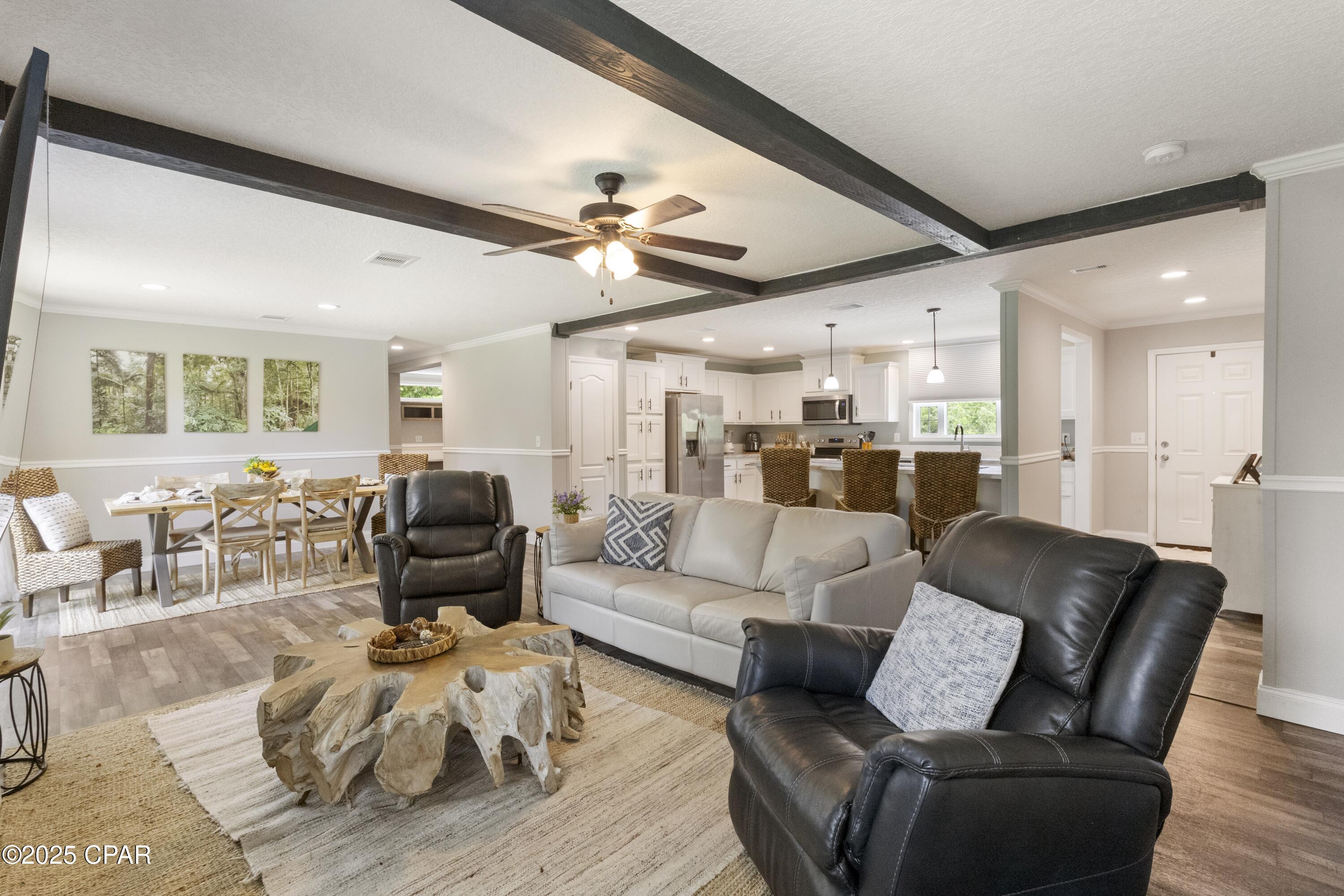 3912 Edwards Road