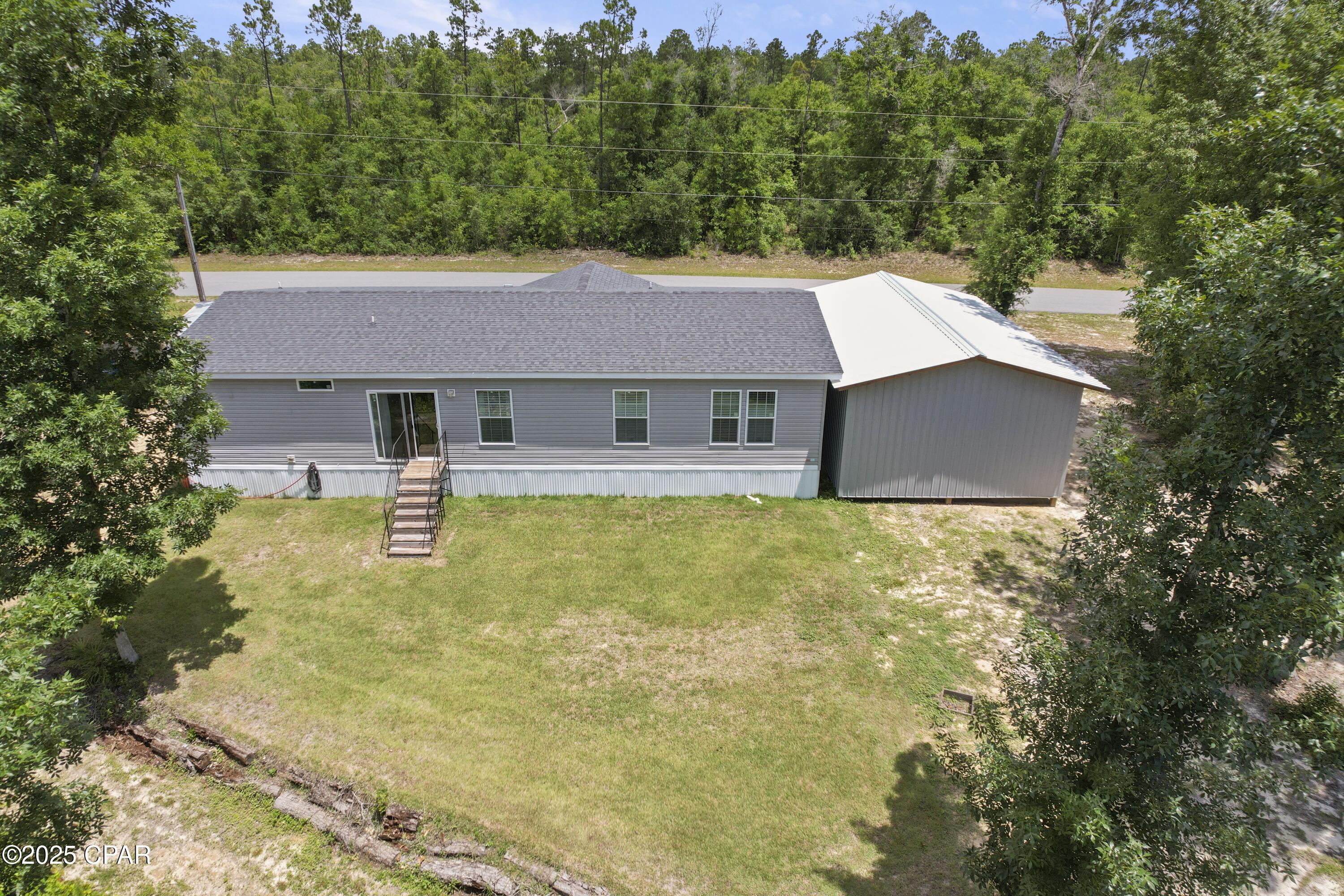3912 Edwards Road