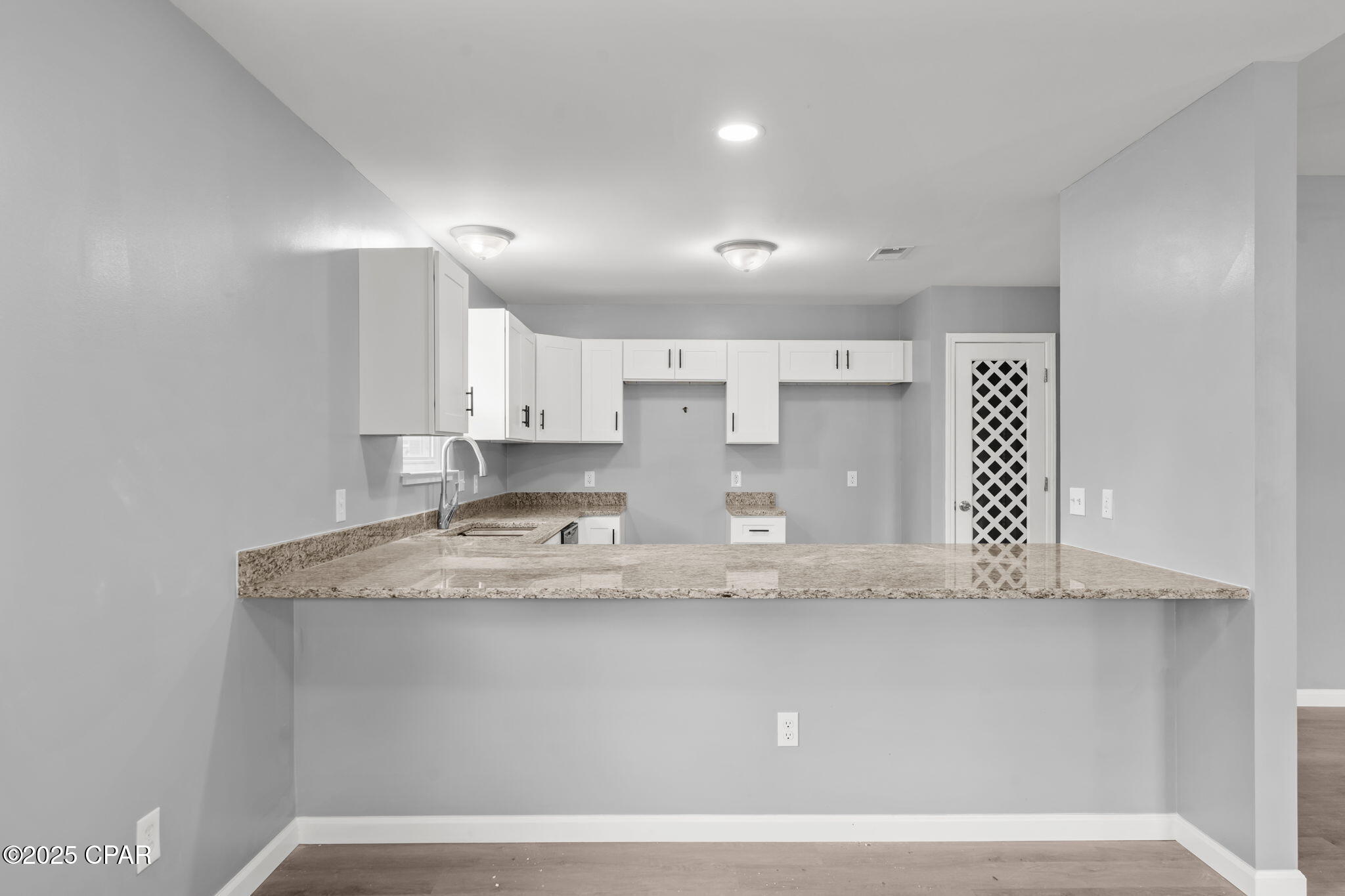 8823 Seminole Street