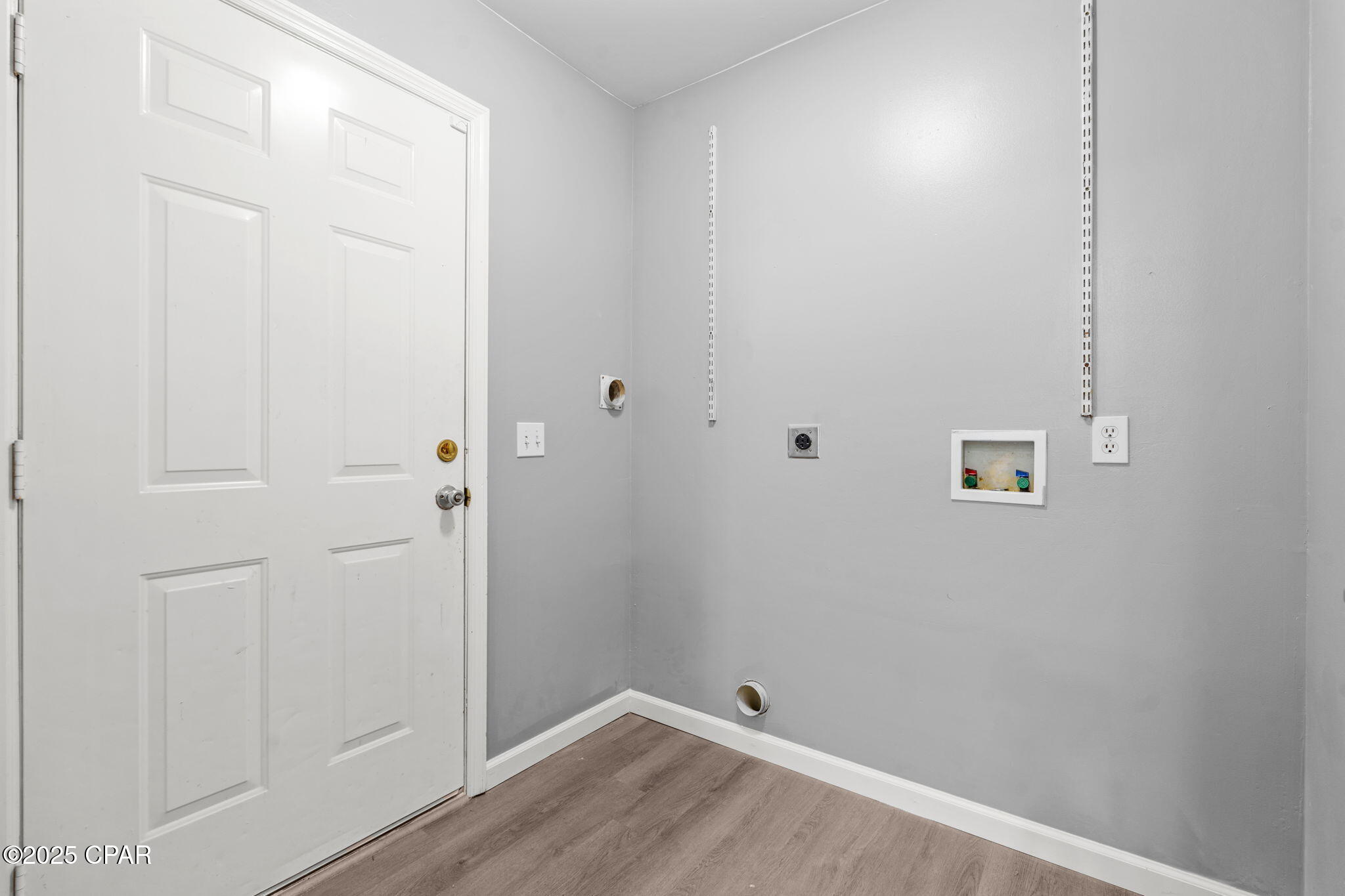 8823 Seminole Street