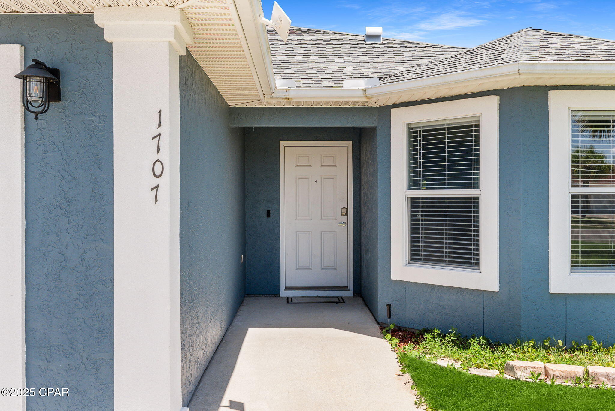 1707 Scarlett Boulevard