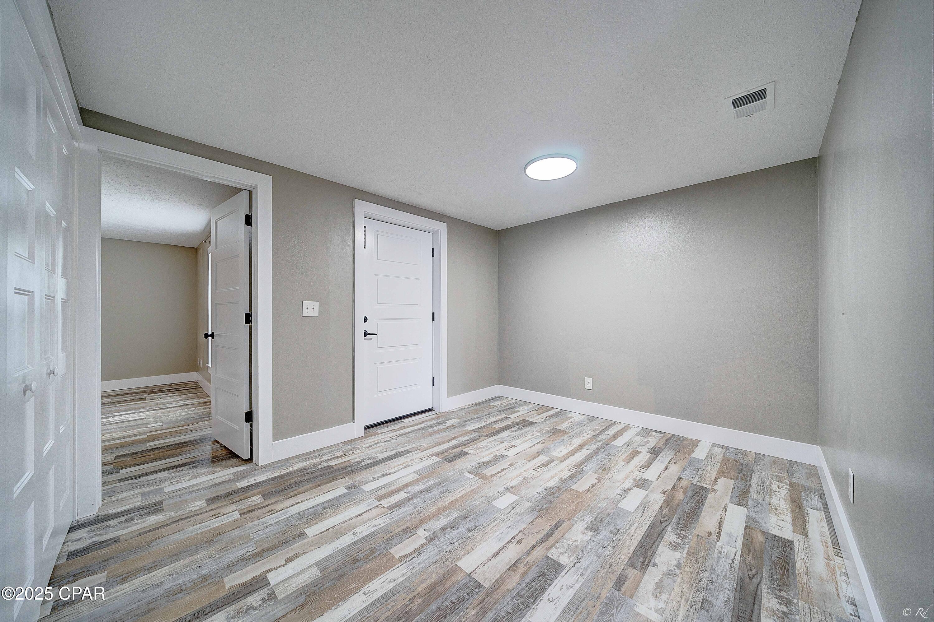 823 Bradley Circle