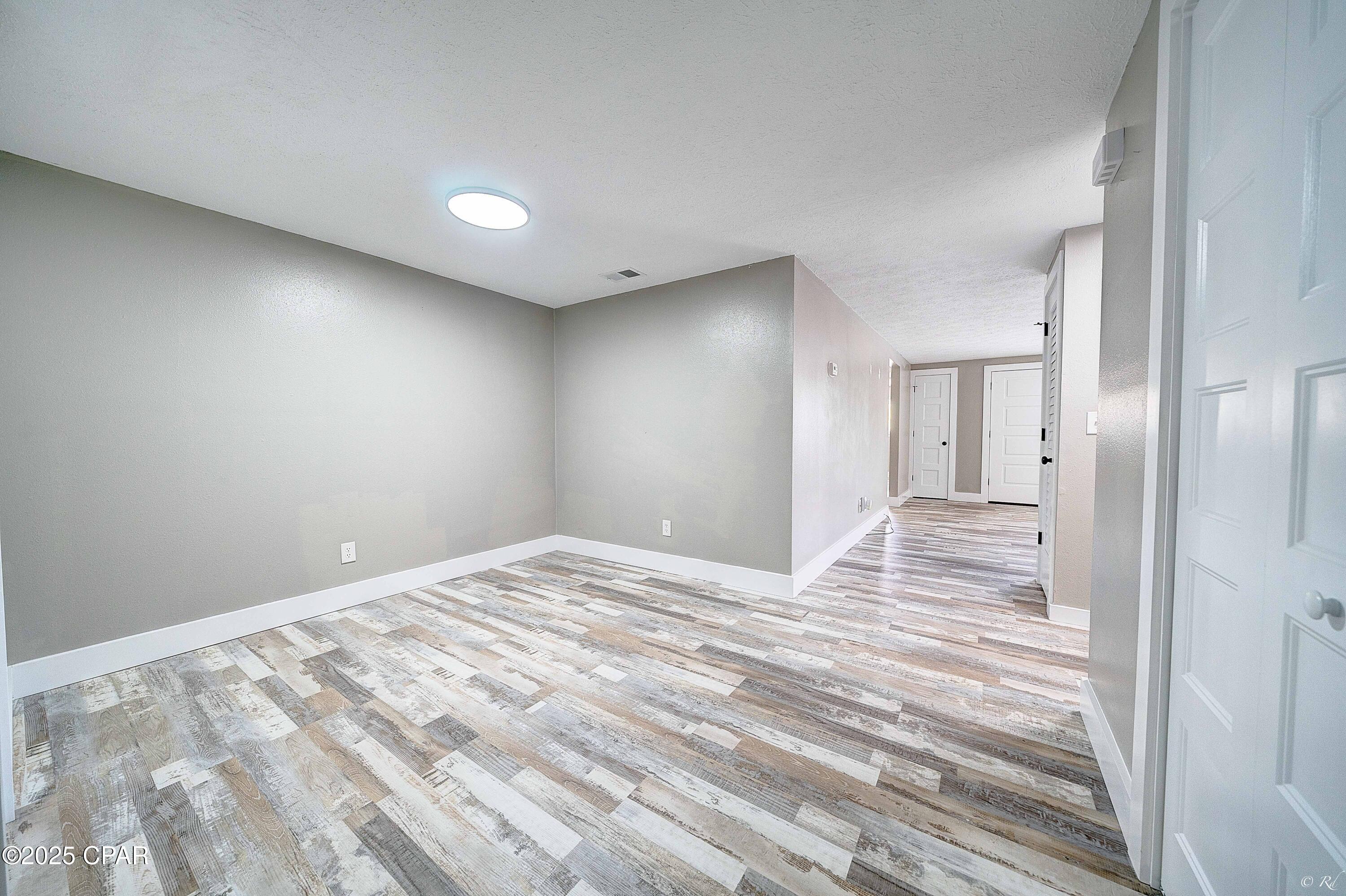 823 Bradley Circle