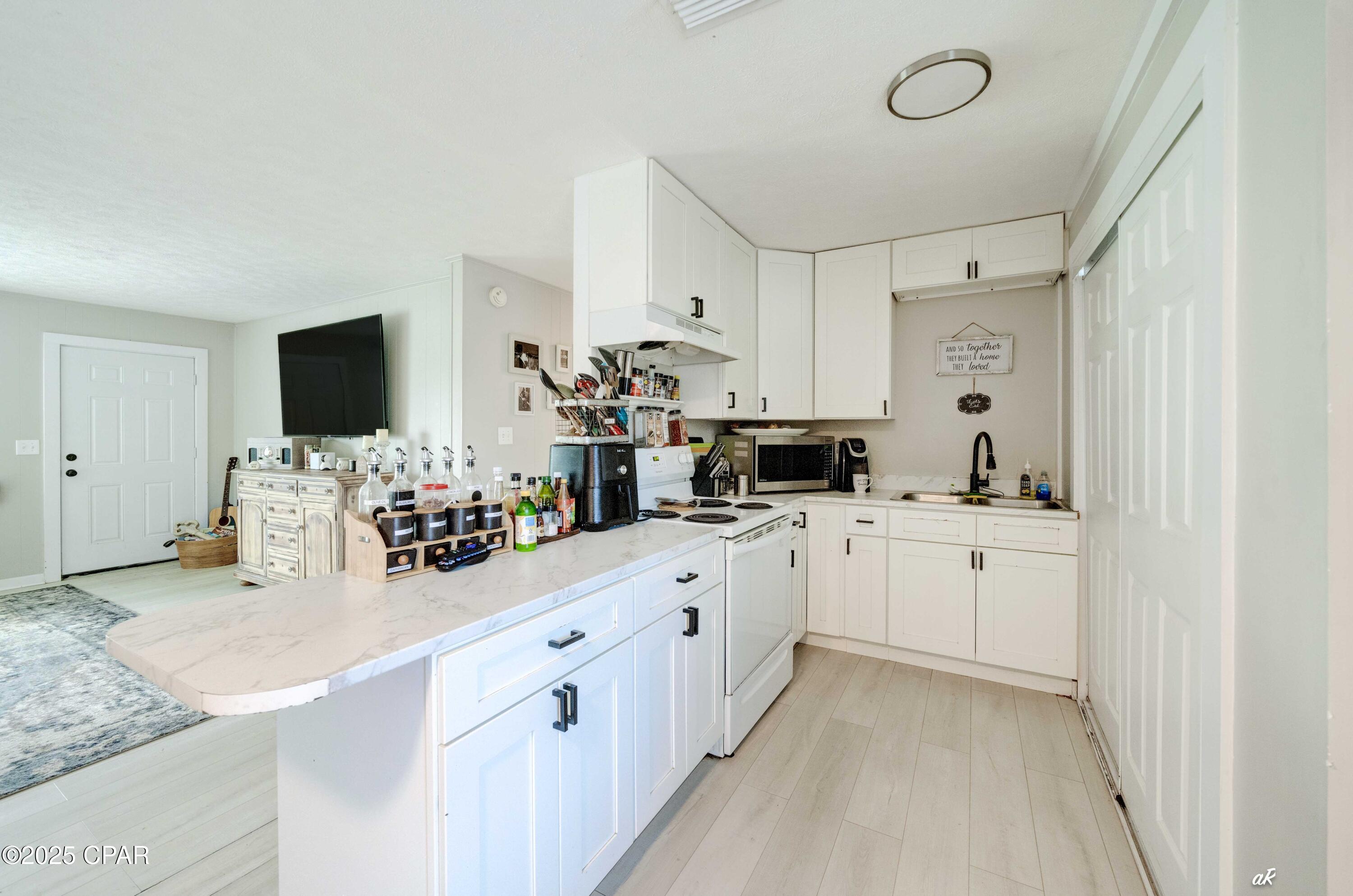 1402 Carolina Avenue