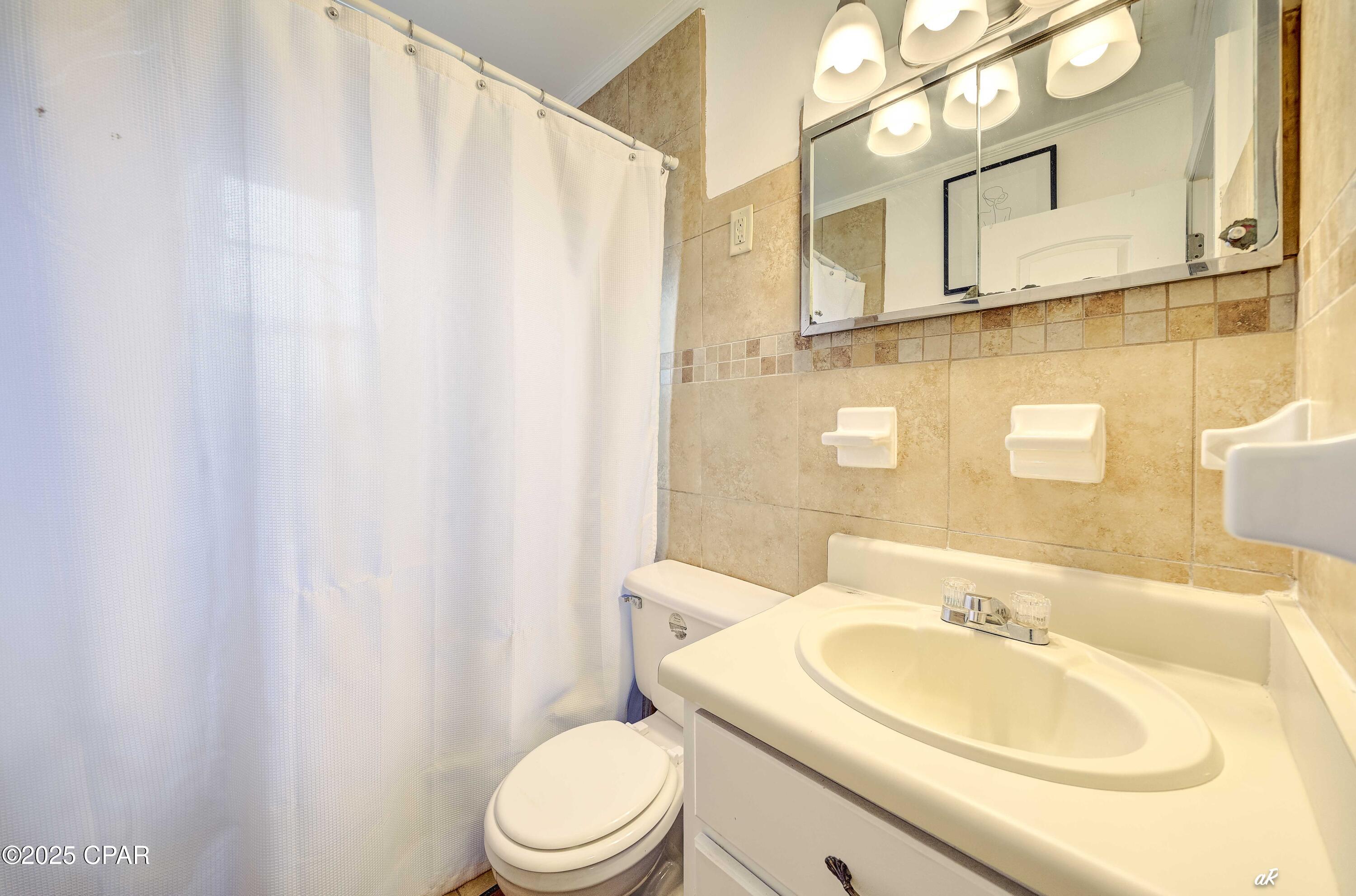 1402 Carolina Avenue