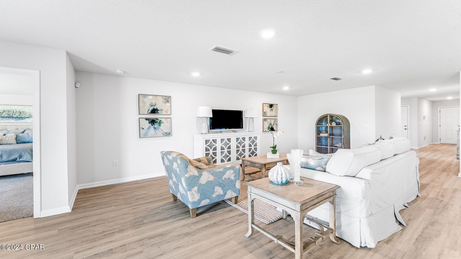 7409 Morningside Drive