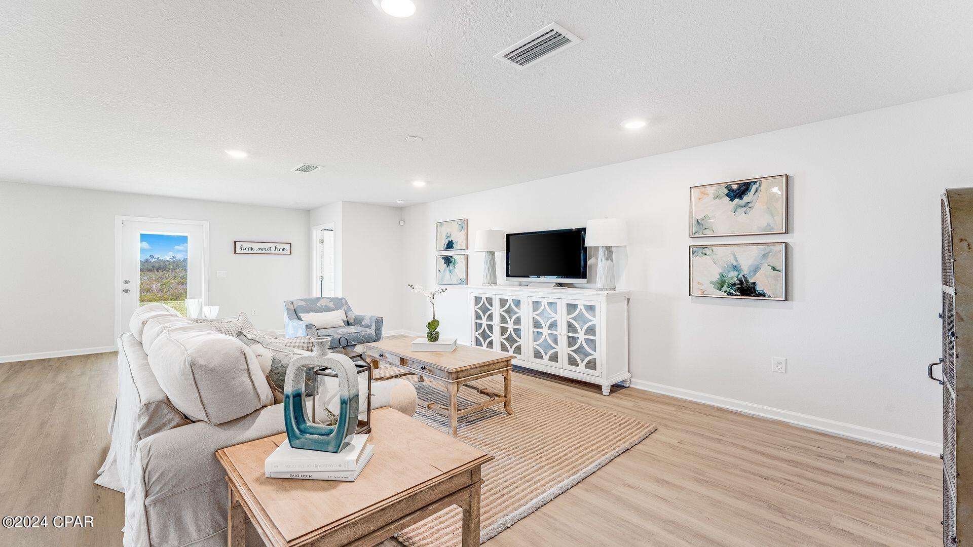 7409 Morningside Drive