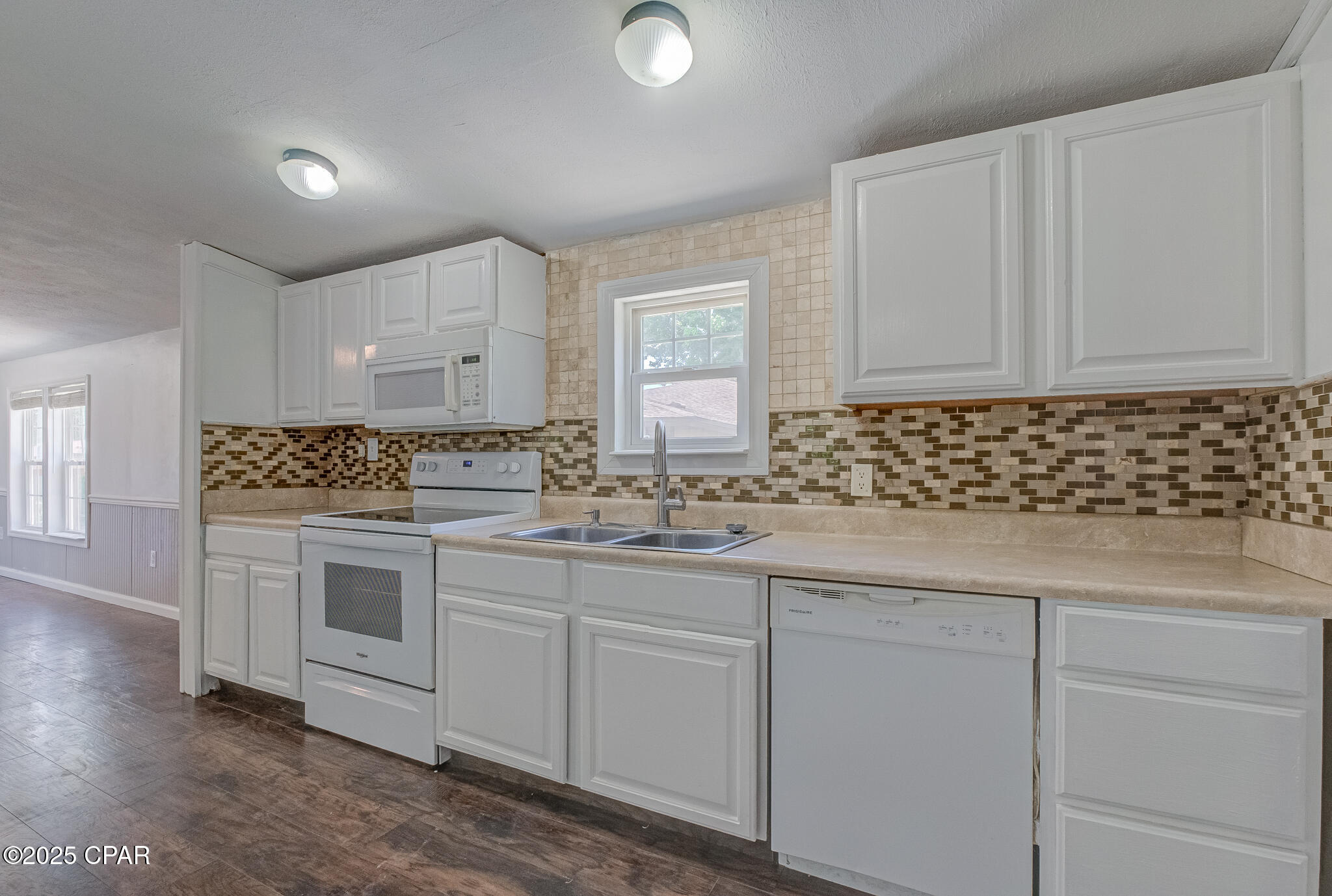 255 N Highway 22 A