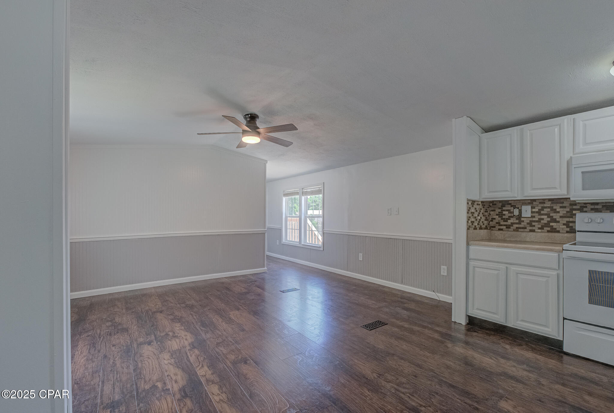 255 N Highway 22 A