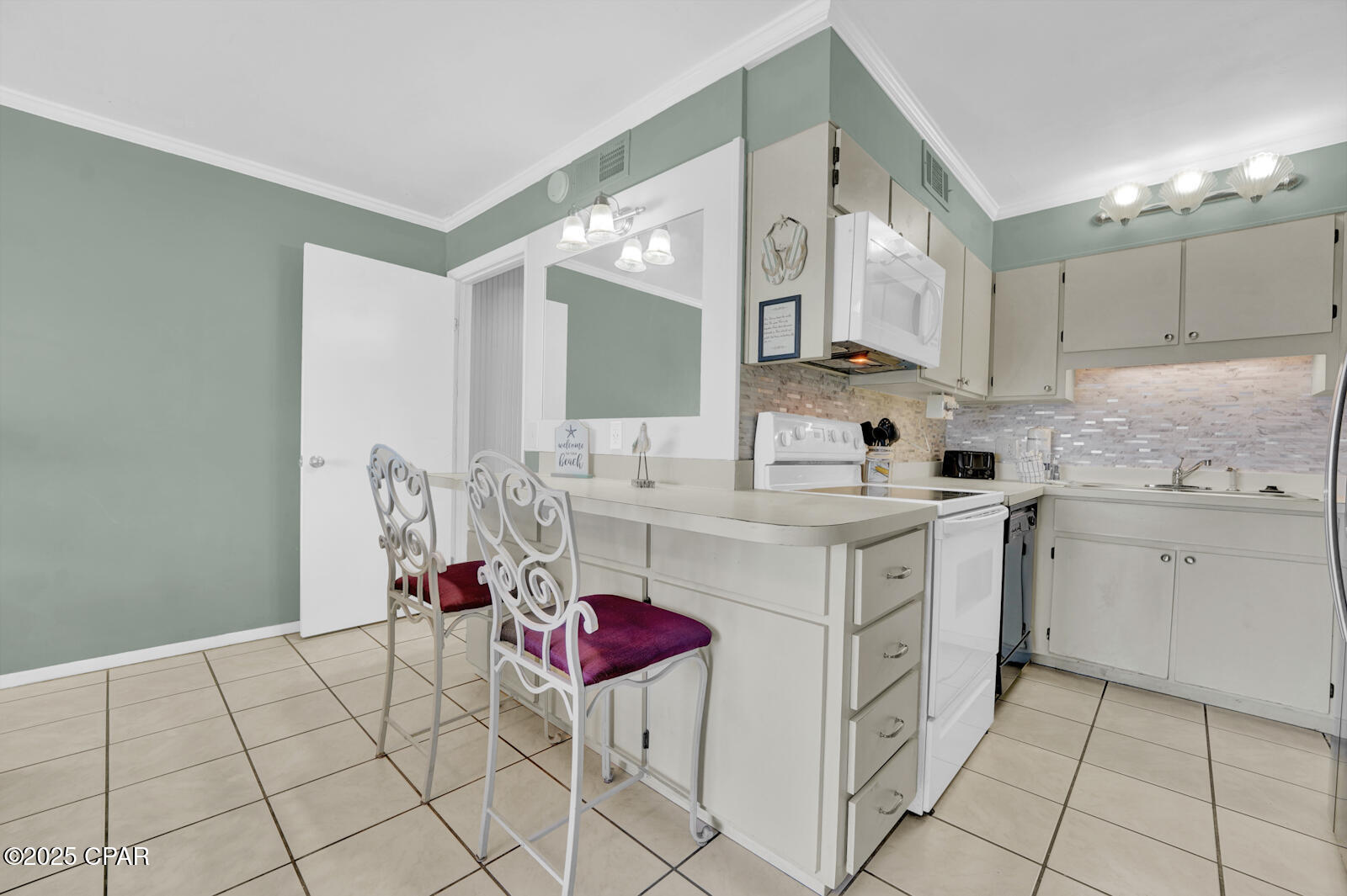 8743 Thomas Drive 1209