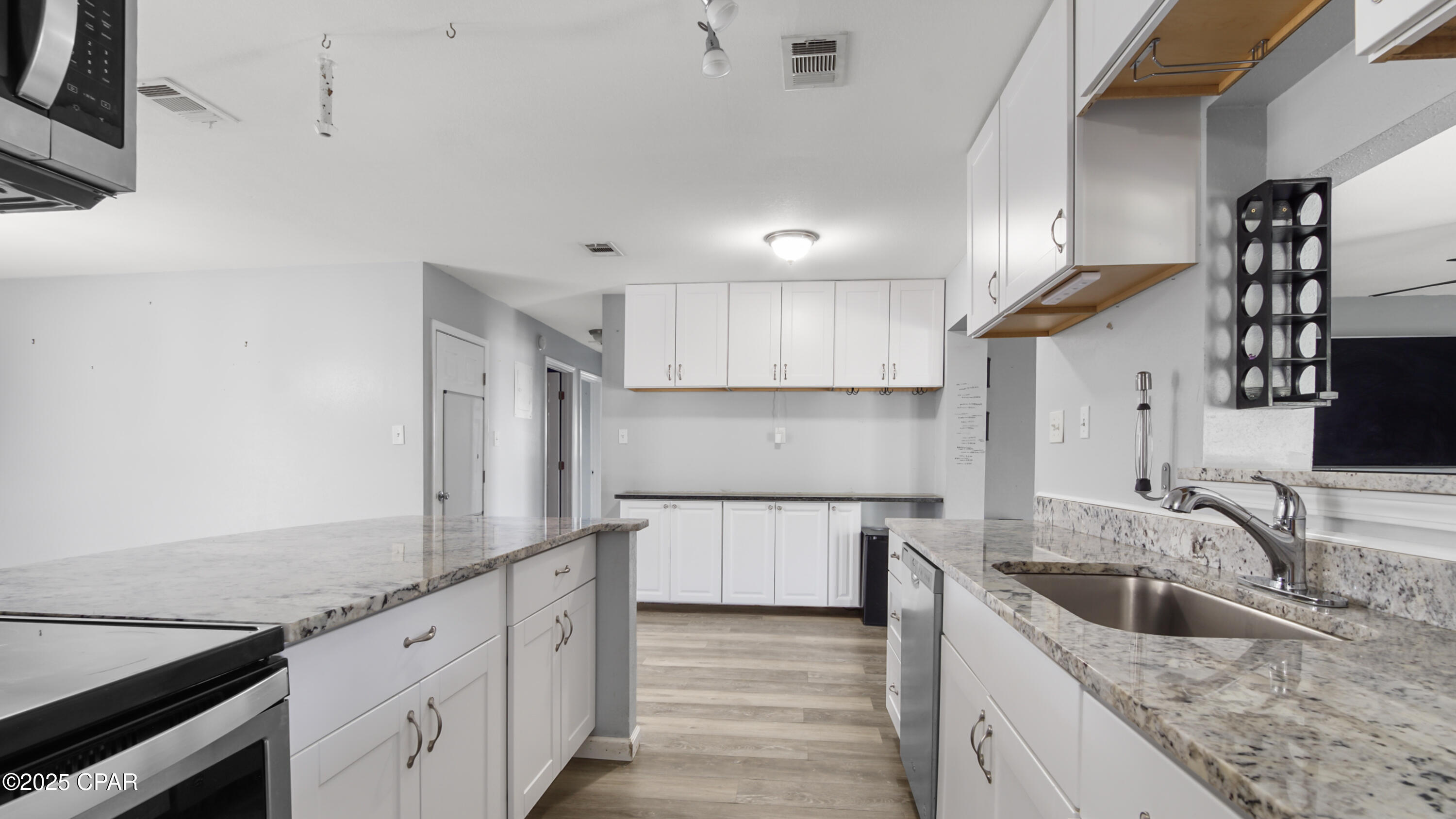 2606 W 20th Street