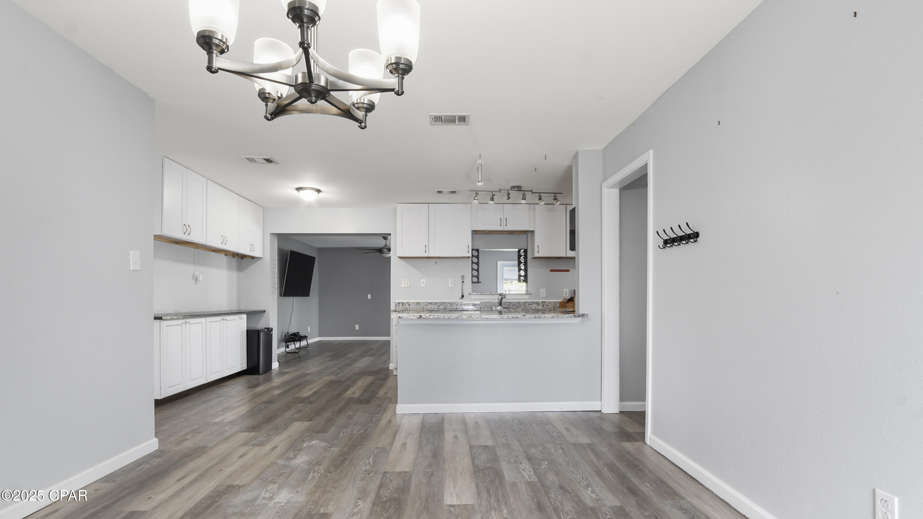 2606 W 20th Street