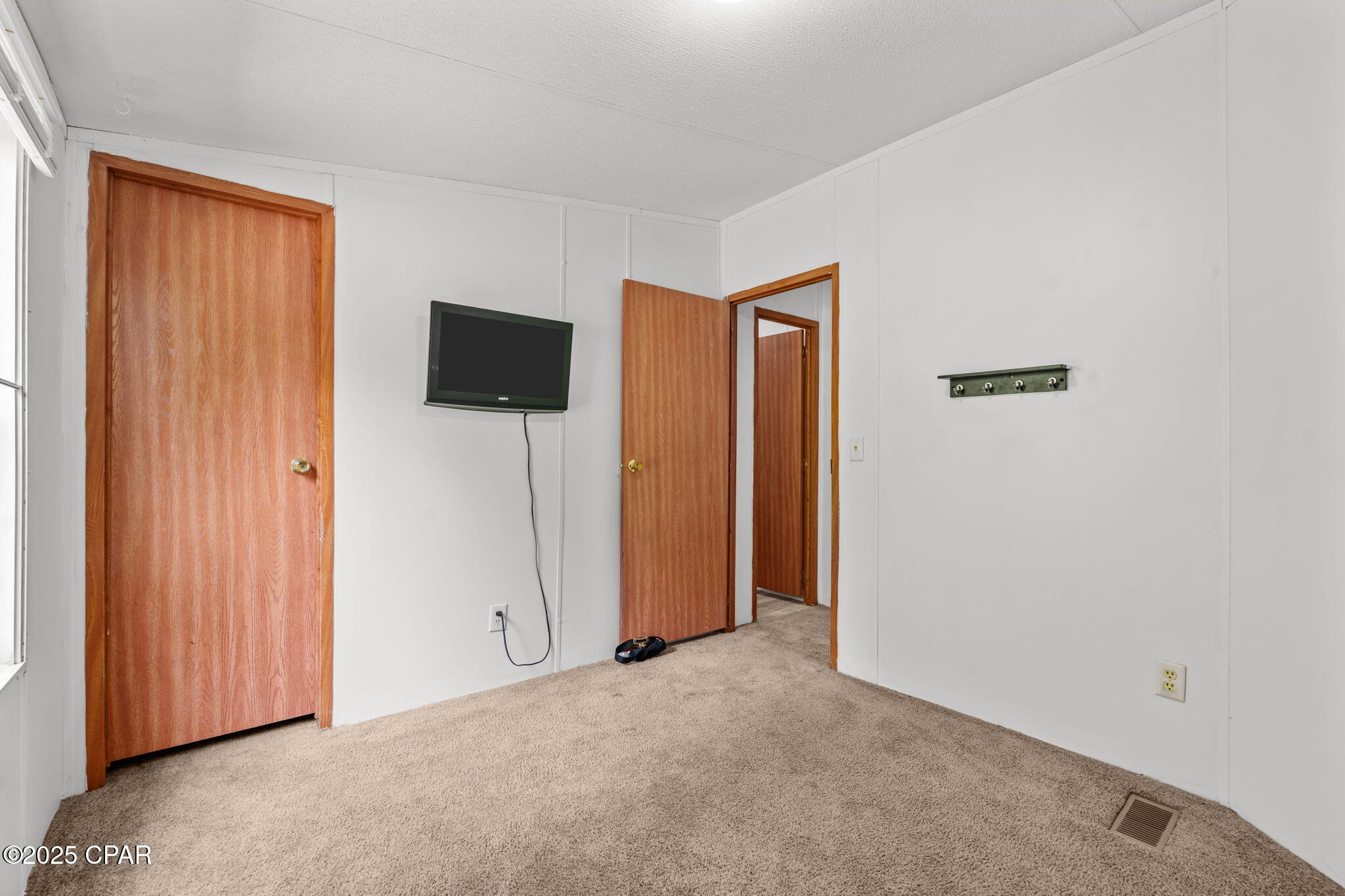 3943 CEDAR BLUFF Road