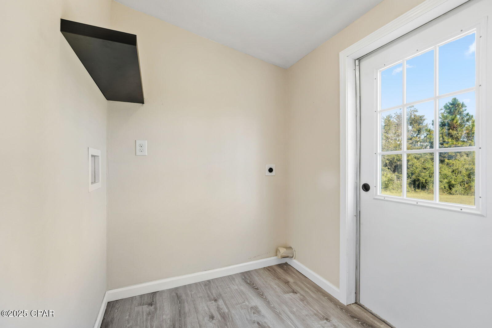 6109 Shannon Circle