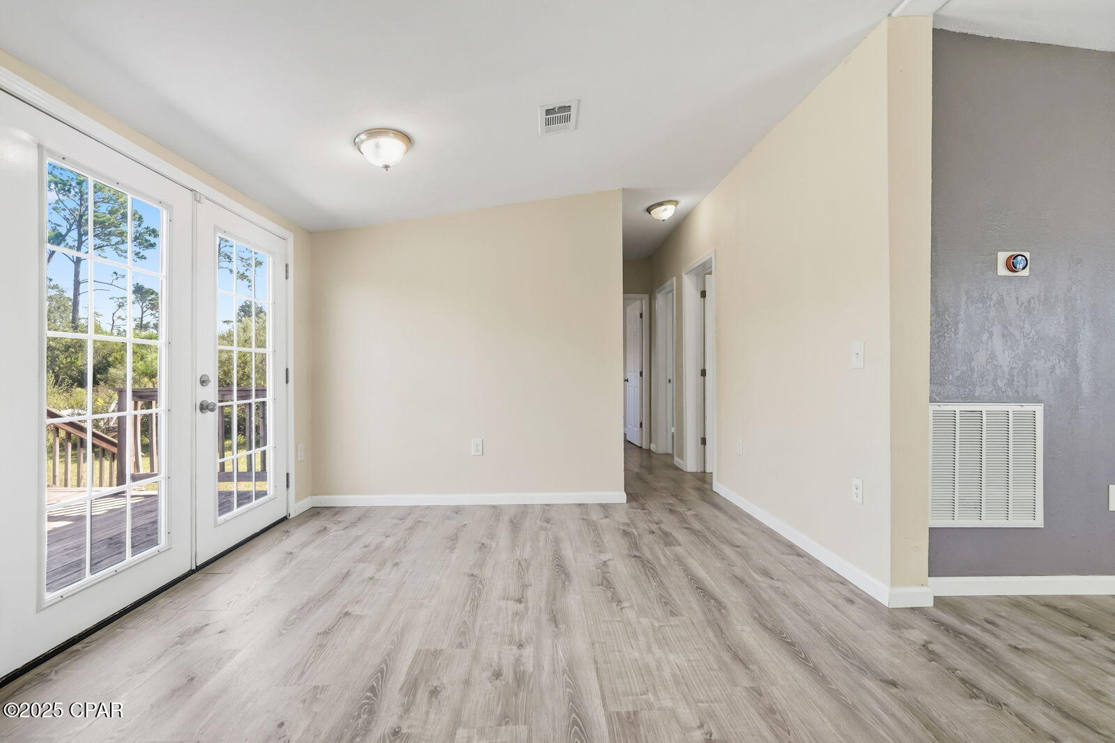 6109 Shannon Circle