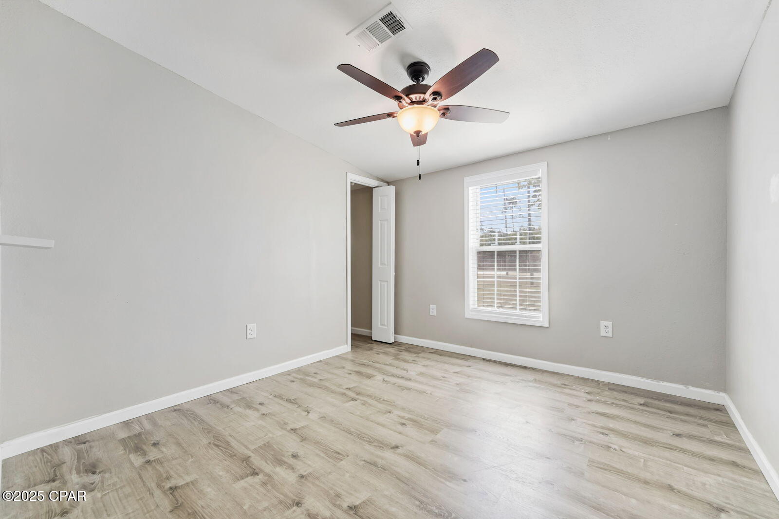 6109 Shannon Circle