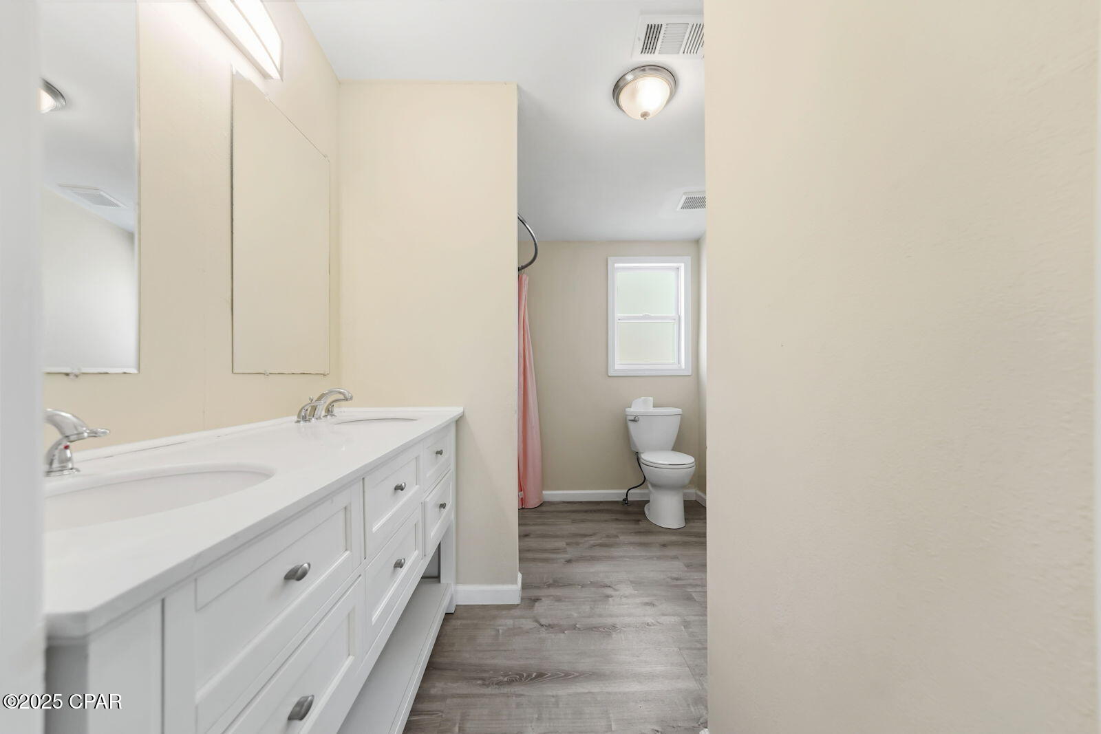 6109 Shannon Circle