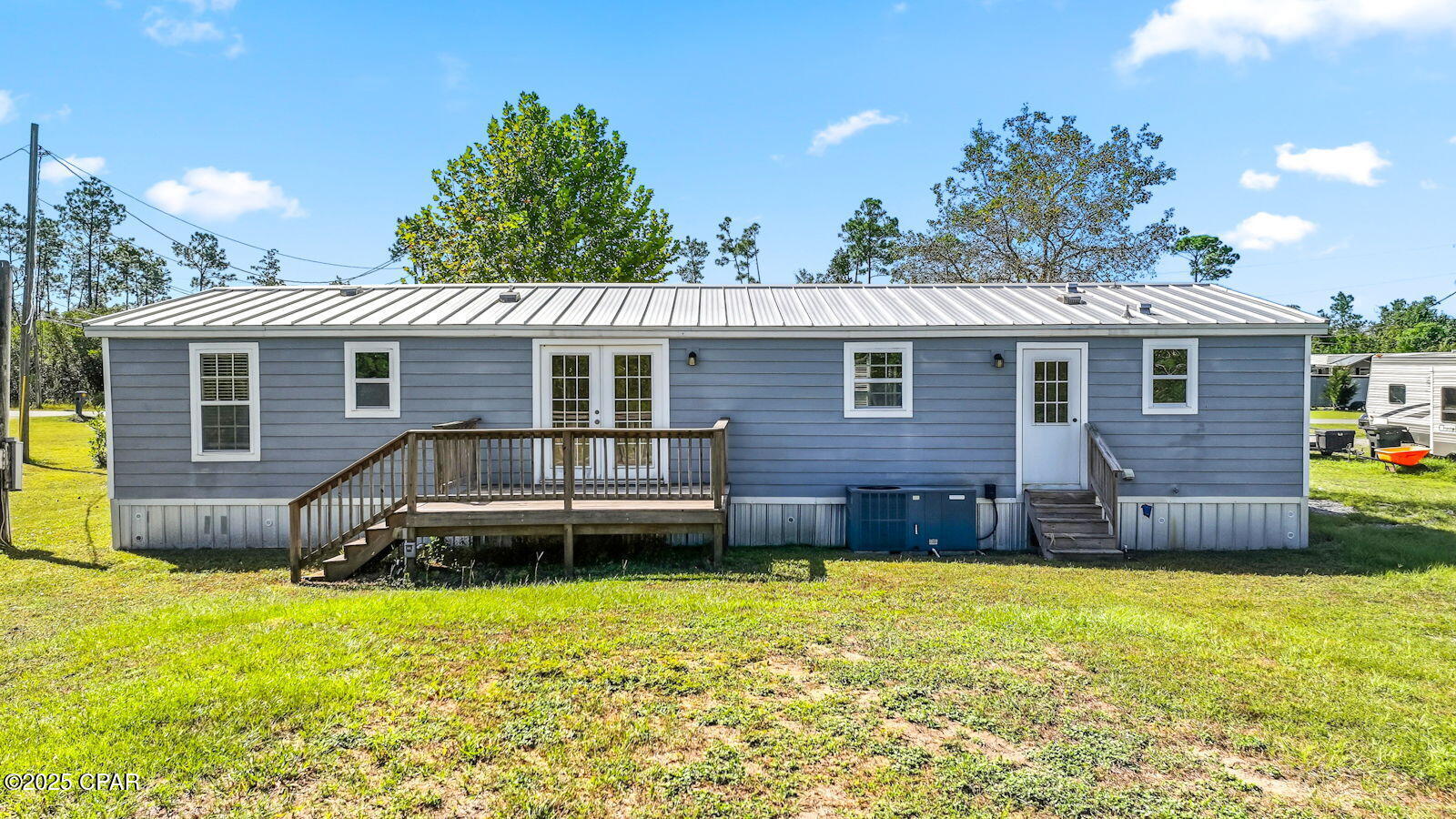 6109 Shannon Circle
