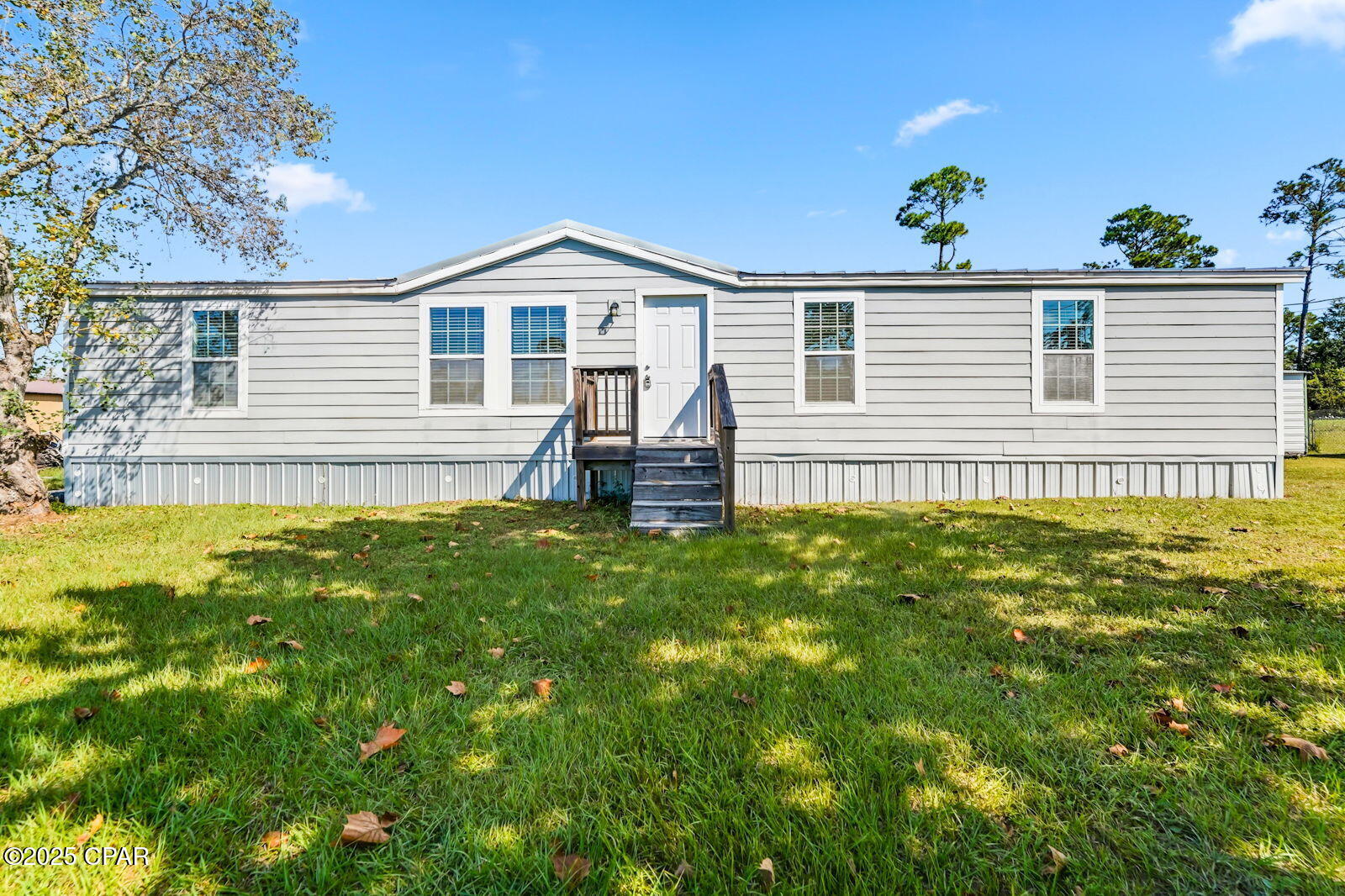 6109 Shannon Circle